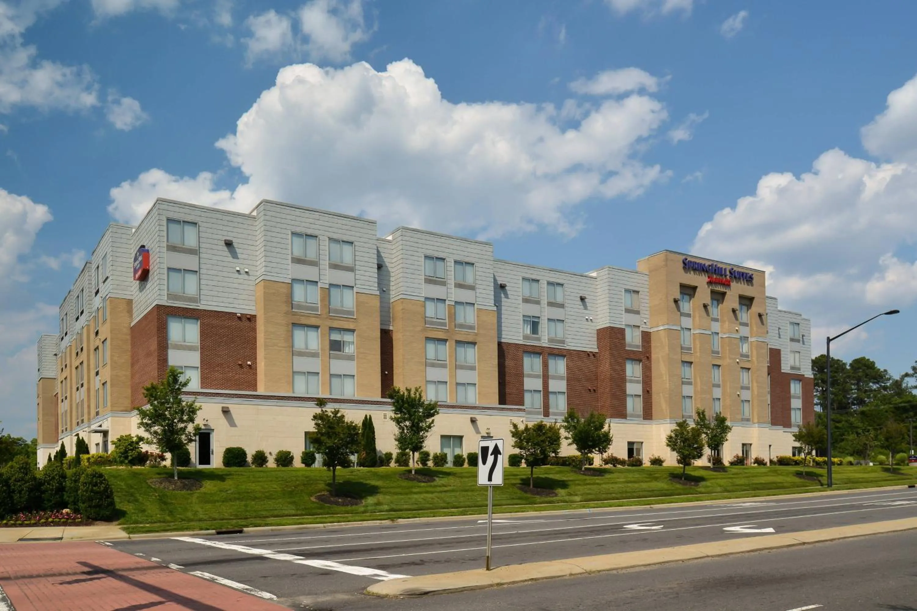 Property building in SpringHill Suites by Marriott Charlotte Ballantyne