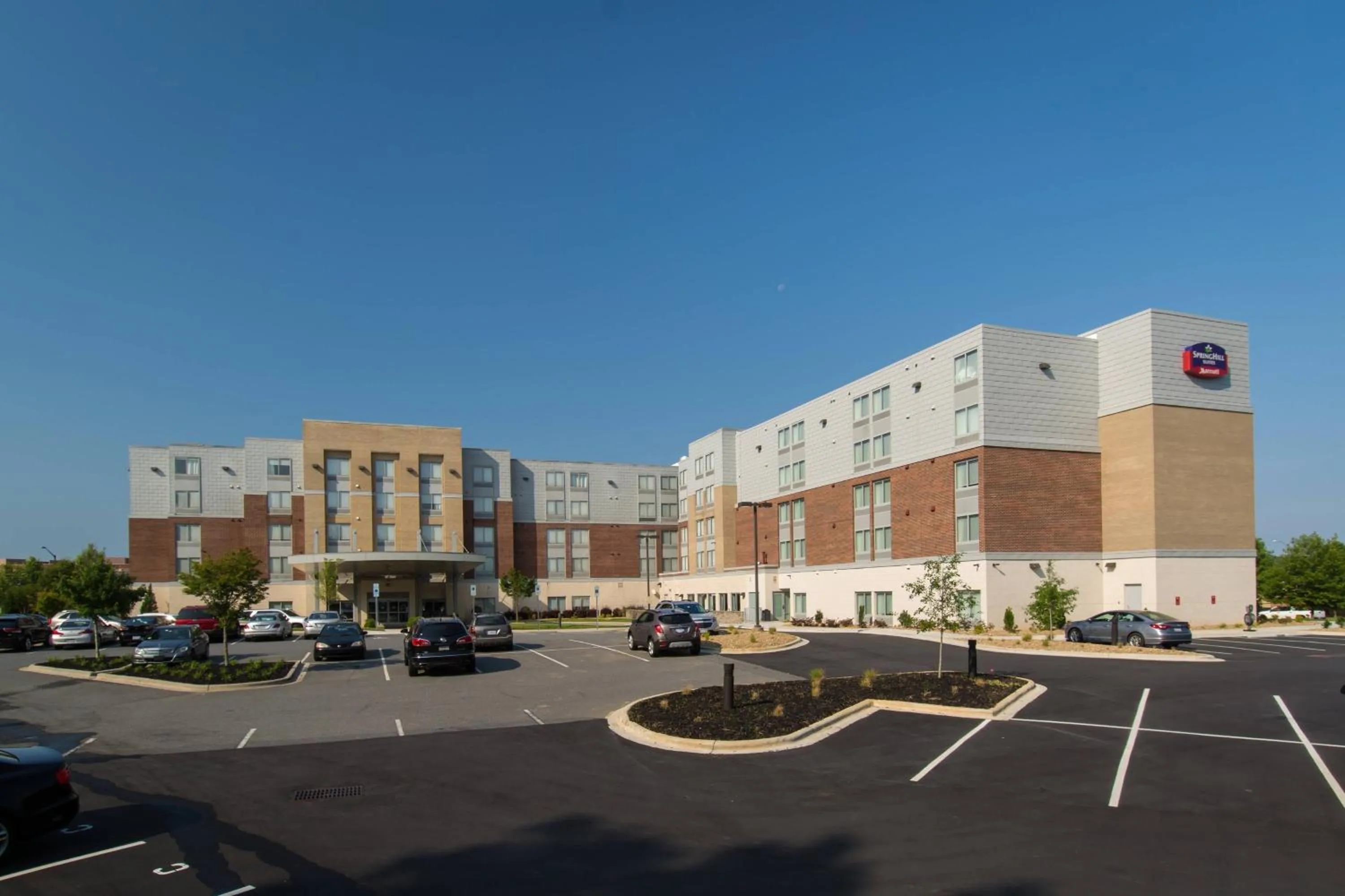 Property building in SpringHill Suites by Marriott Charlotte Ballantyne