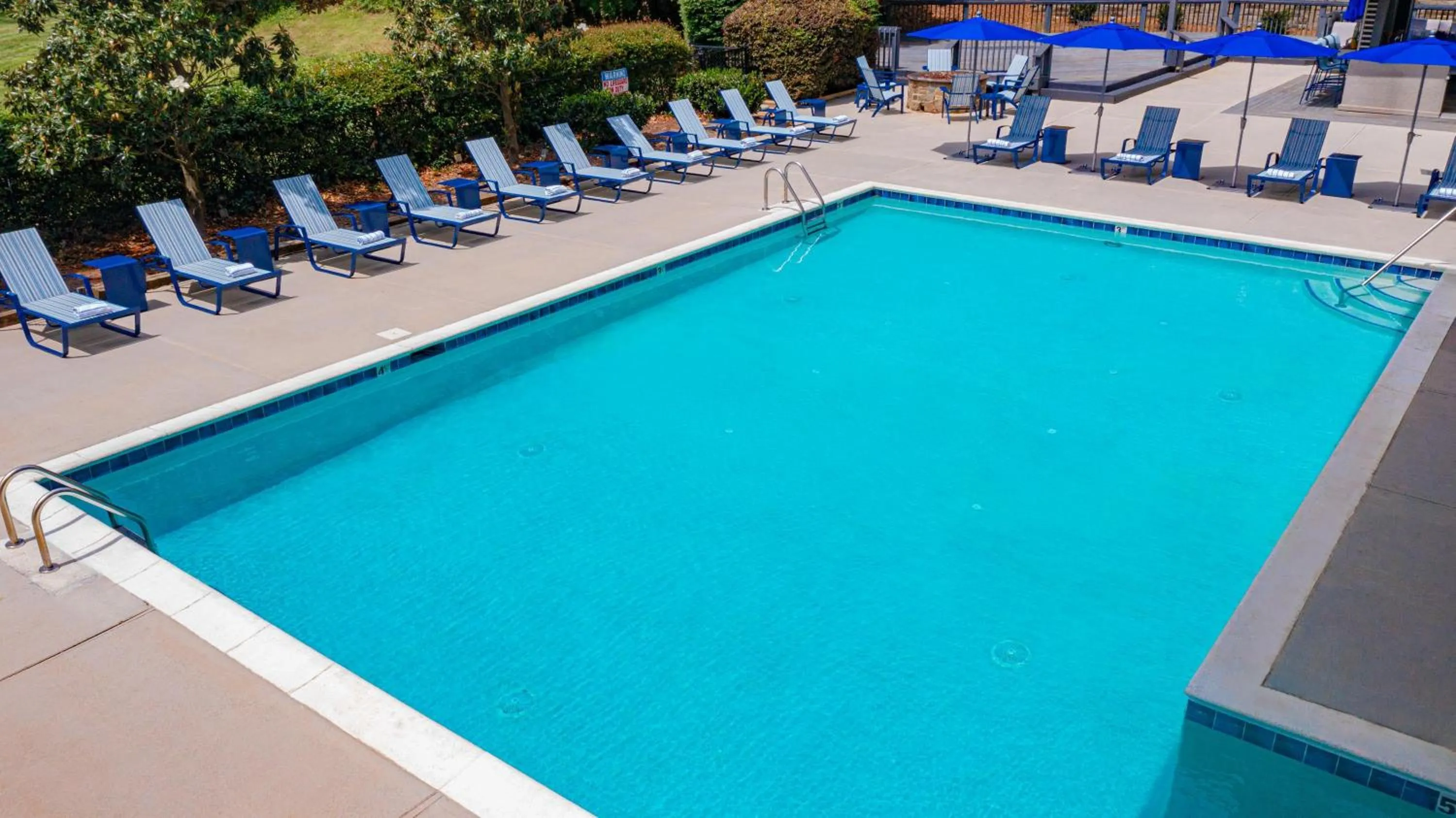 Pool view in Sonesta Charlotte Lower South End