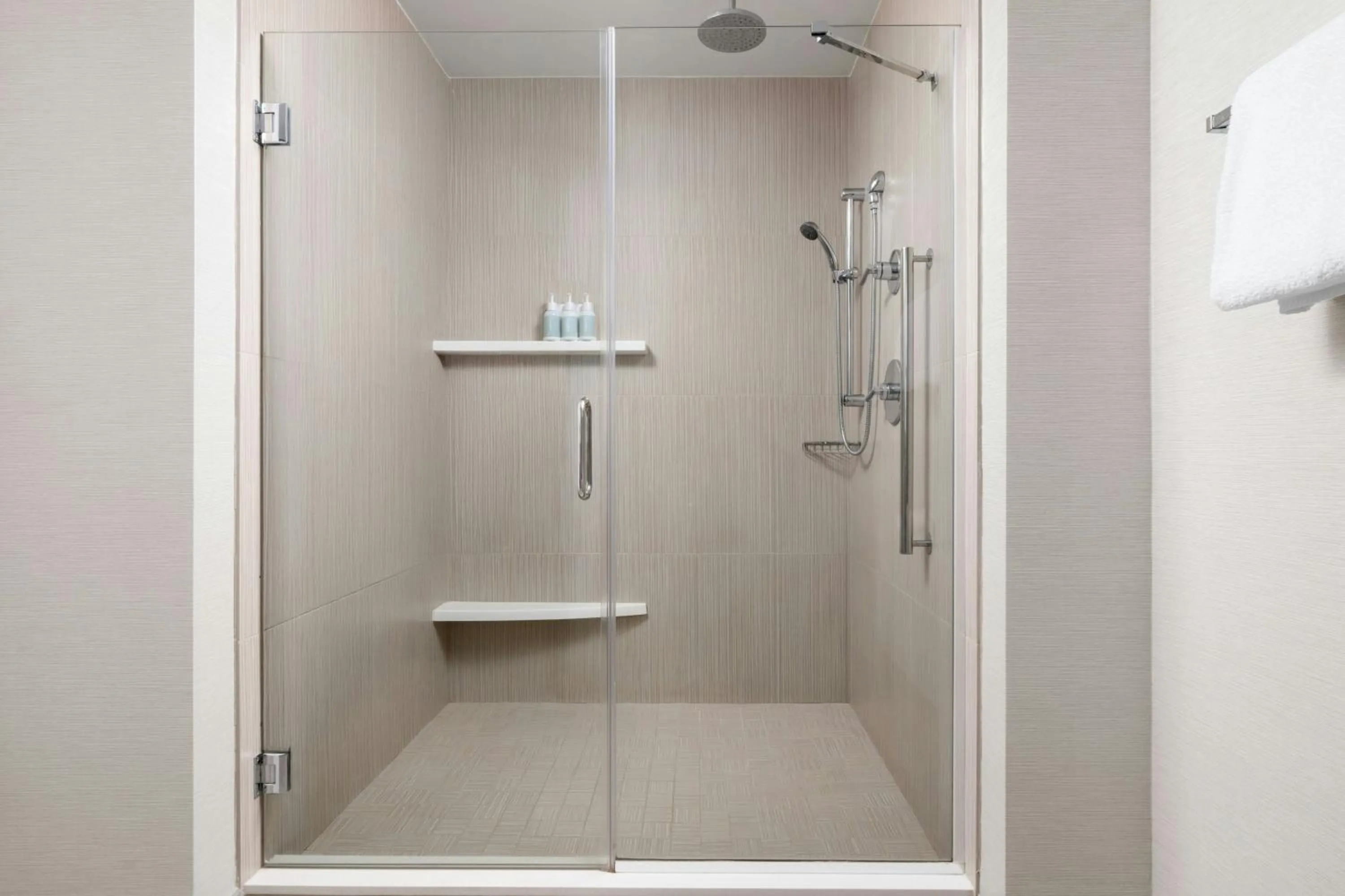 Bathroom in Courtyard Charlotte City Center