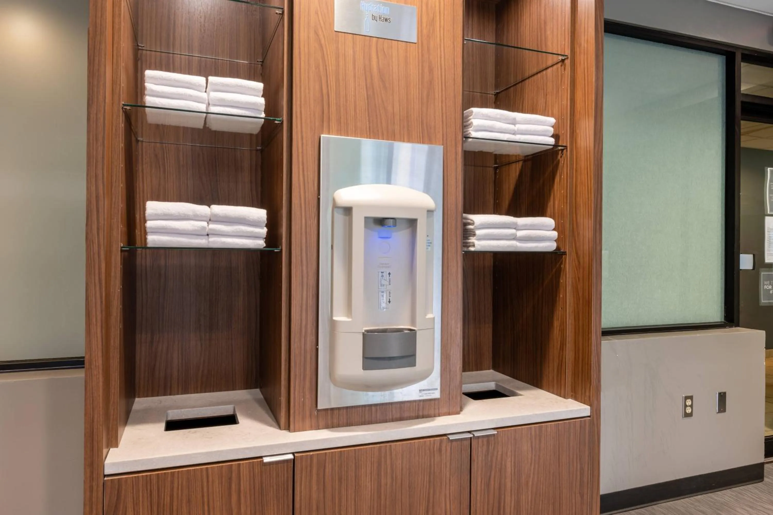 Area and facilities in Courtyard Columbus Airport
