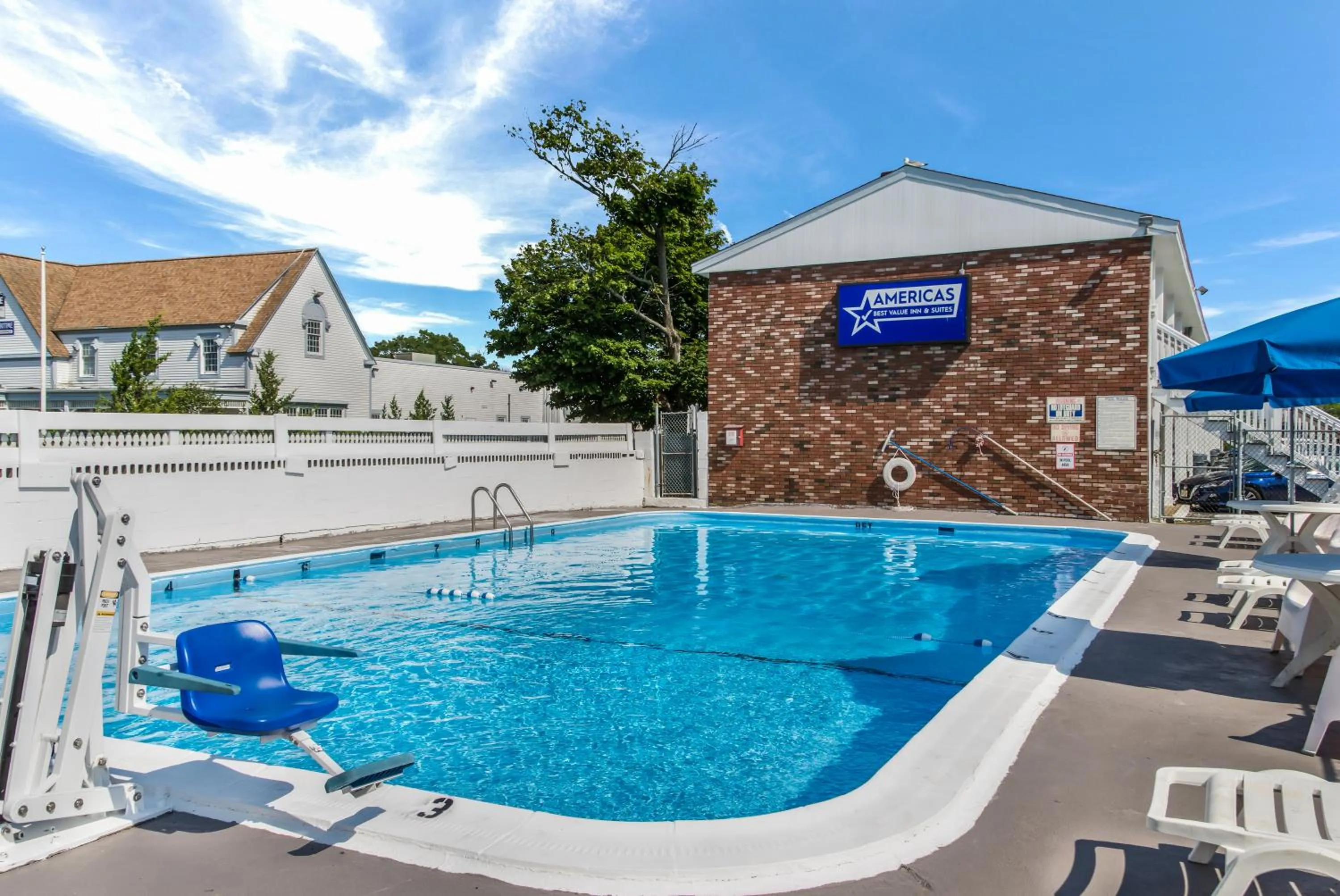 Americas Best Value Inn Hyannis