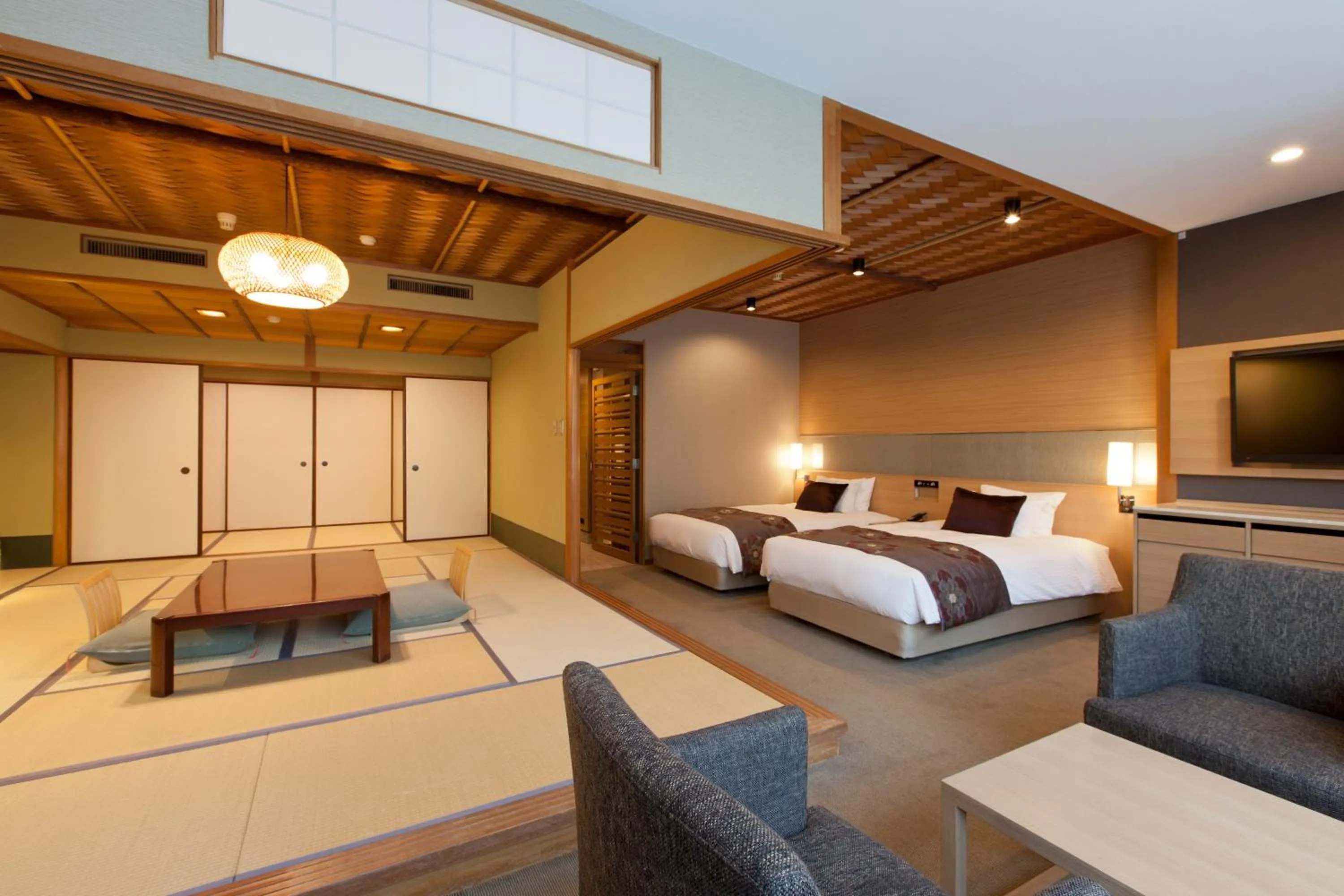 Bed in Miyajima Grand Hotel Arimoto