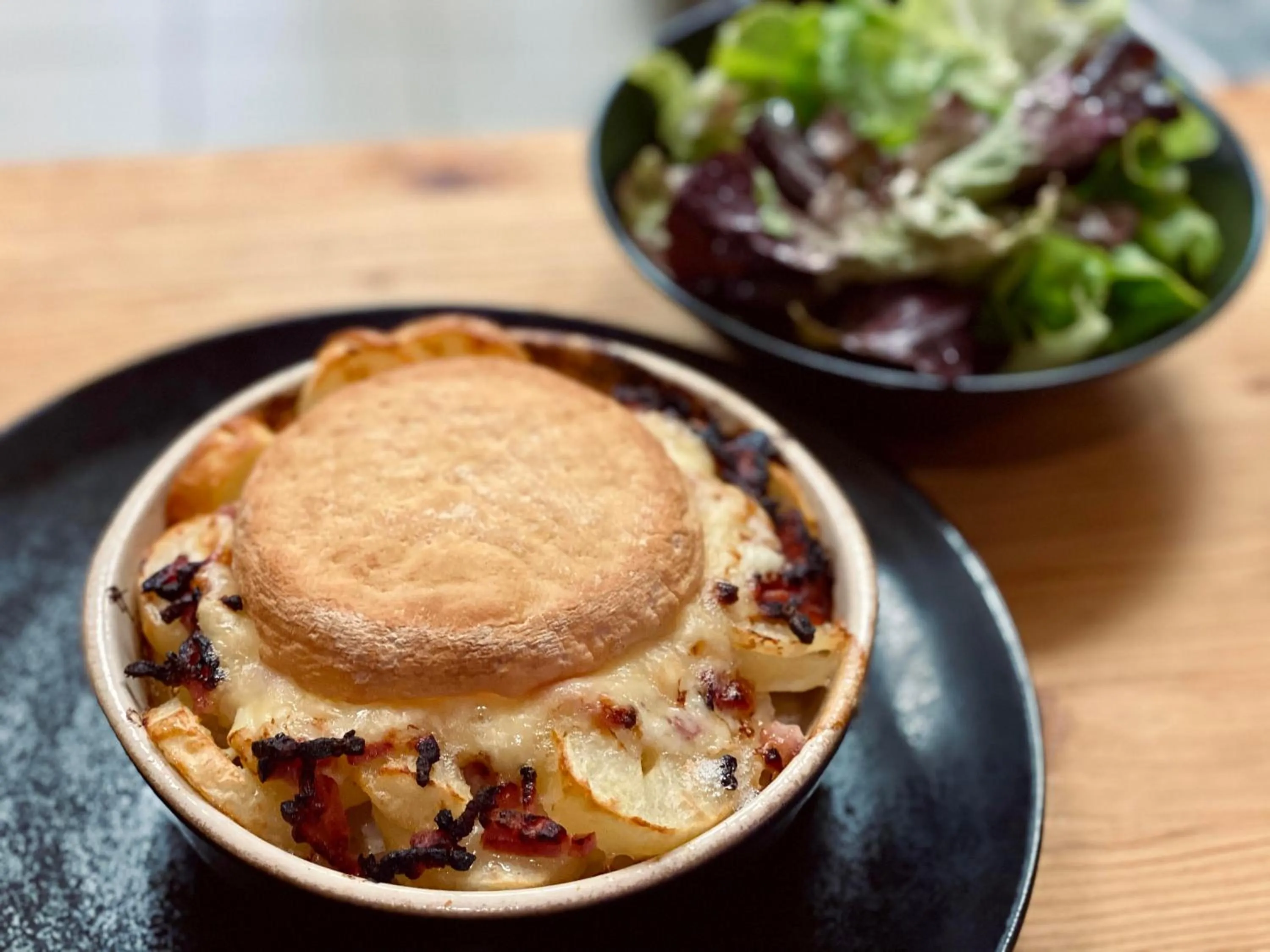 Restaurant/places to eat in Hotel la Pointe Percee