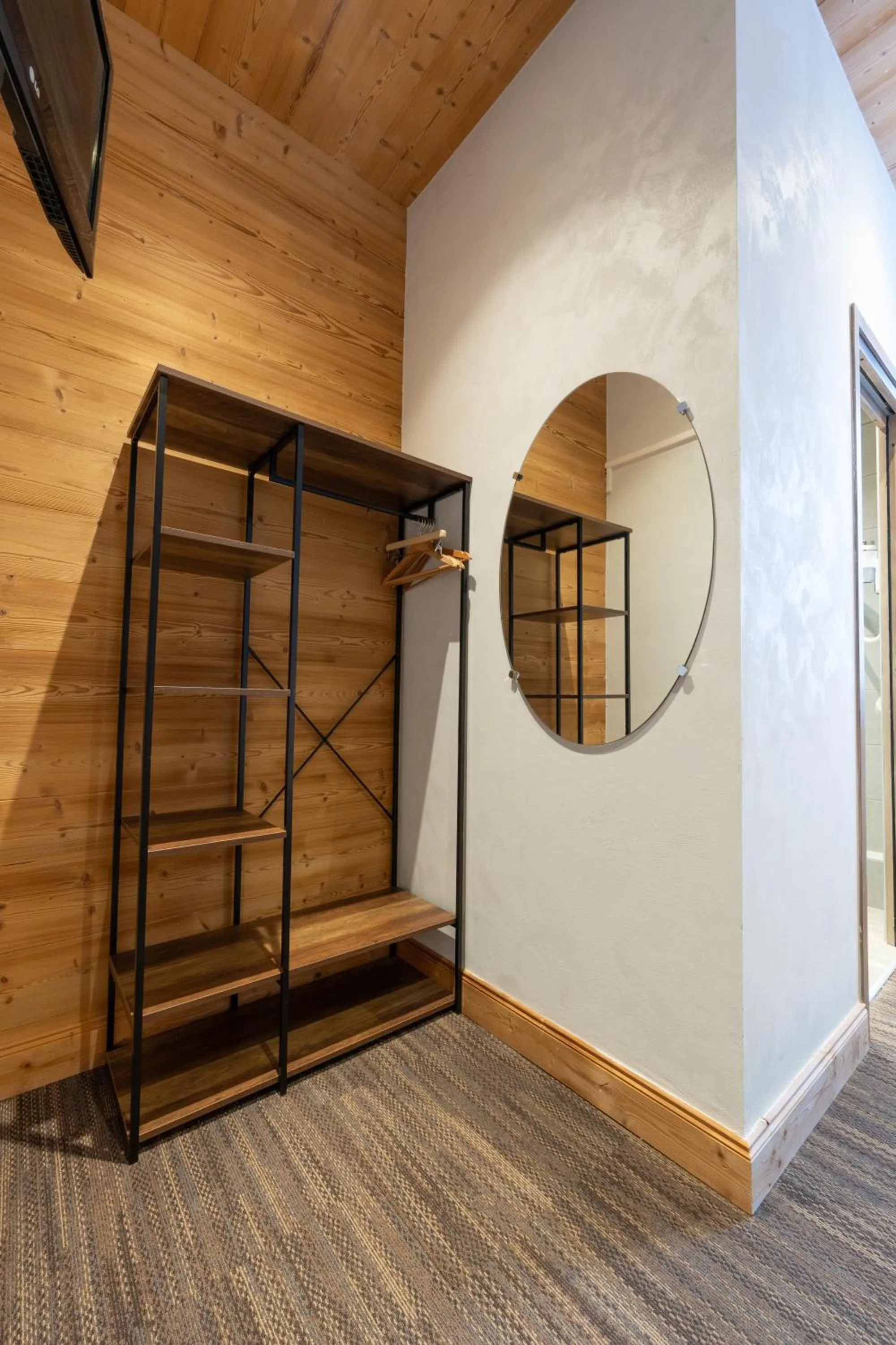 Bedroom in Hotel la Pointe Percee