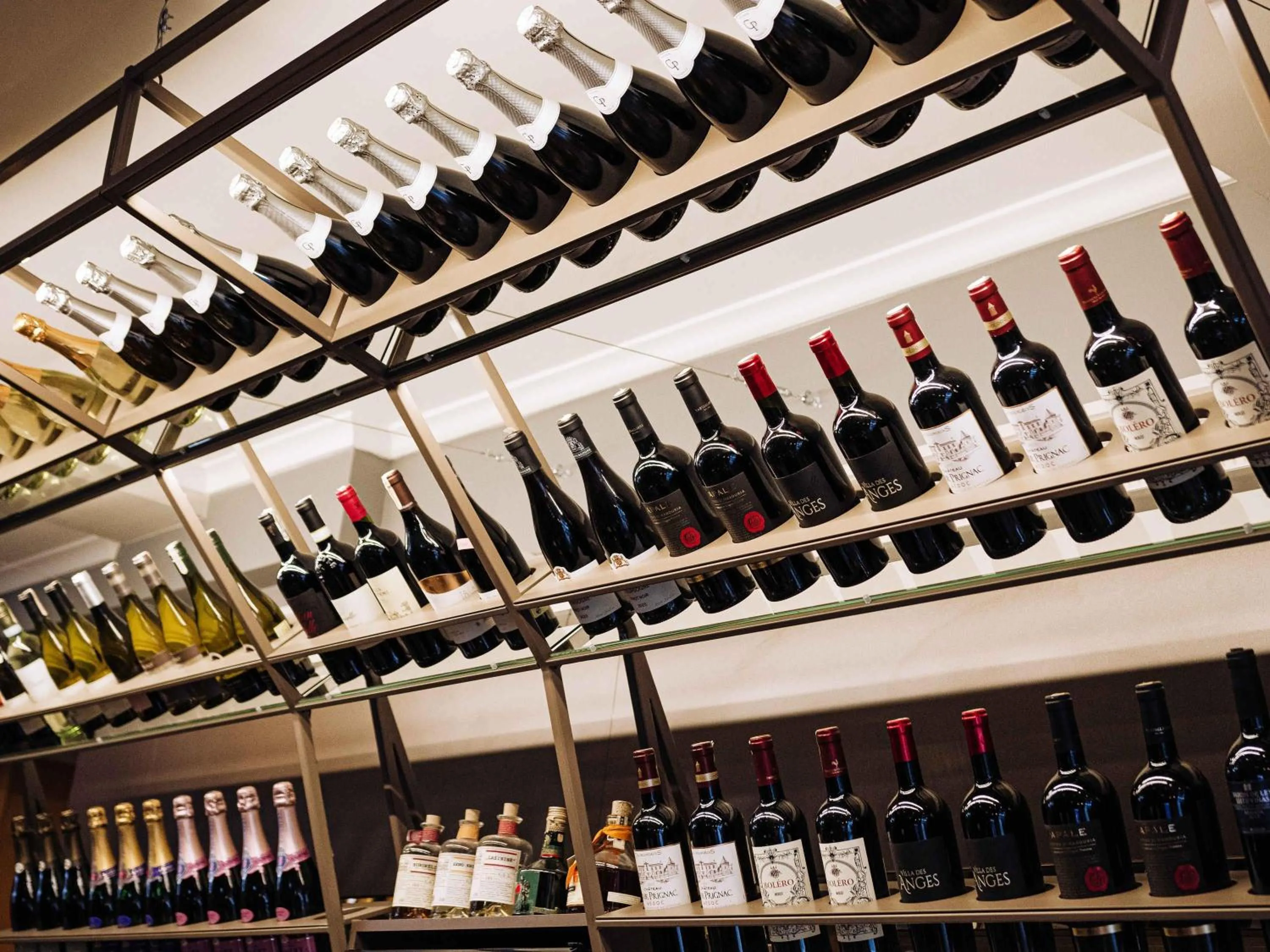 Lounge or bar in MERCURE KLAIPEDA CITY HOTEL, Meetings, Events, Restaurant & Bar - Accor Group, Pet Stay FREE