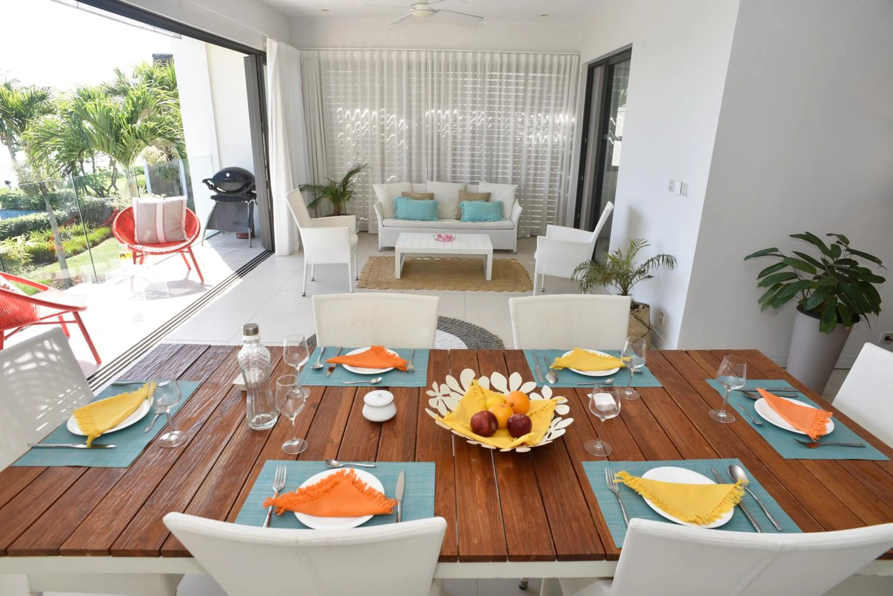 Cap Ouest Beachfront Luxury Penthouse & Apartment