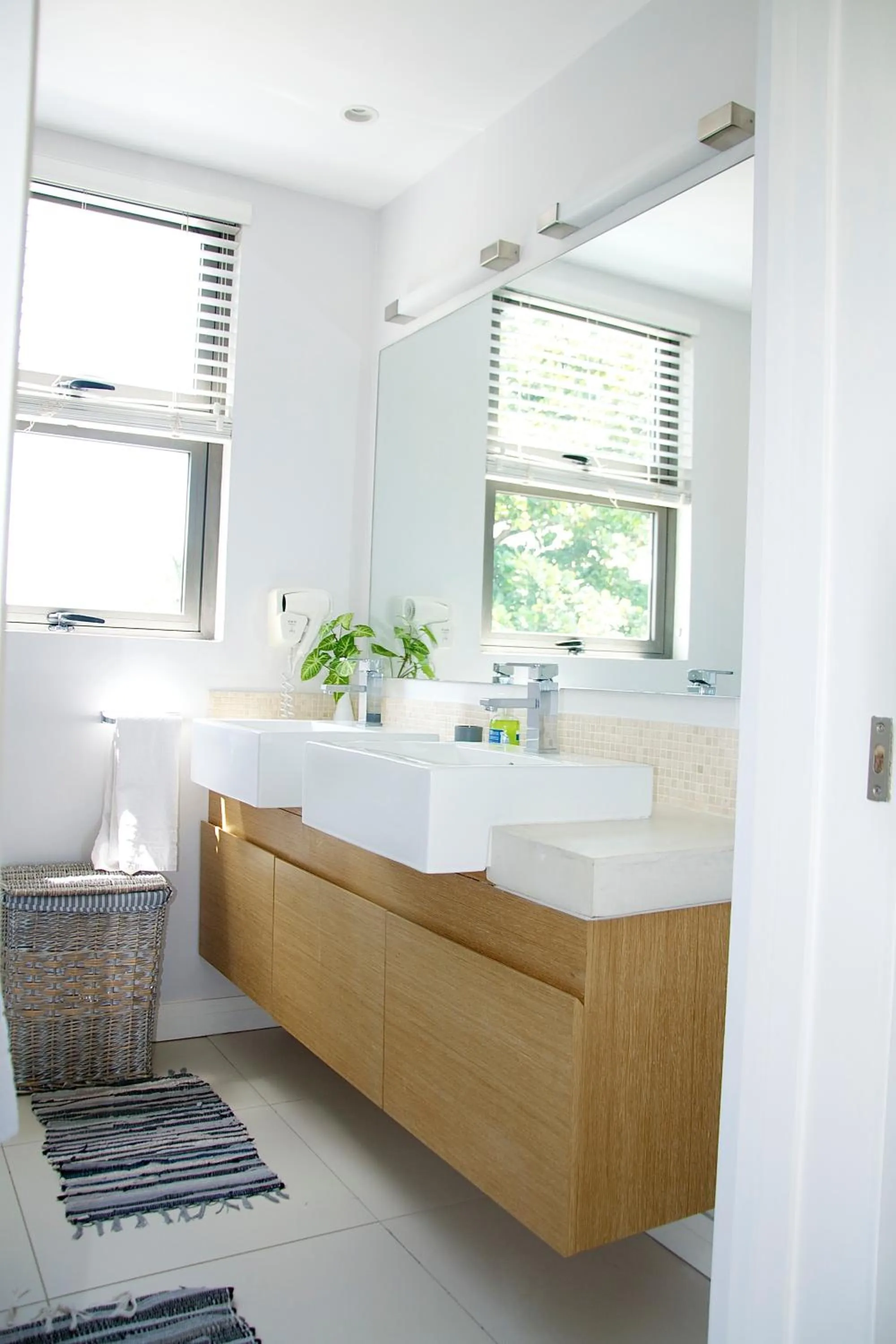 Cap Ouest Beachfront Luxury Penthouse & Apartment