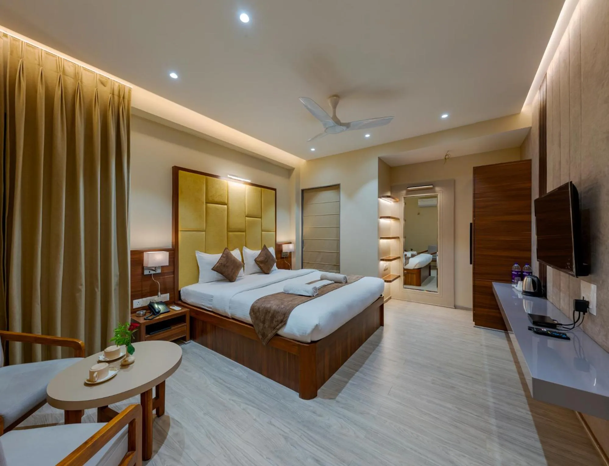 Bed in Hotel Woodland