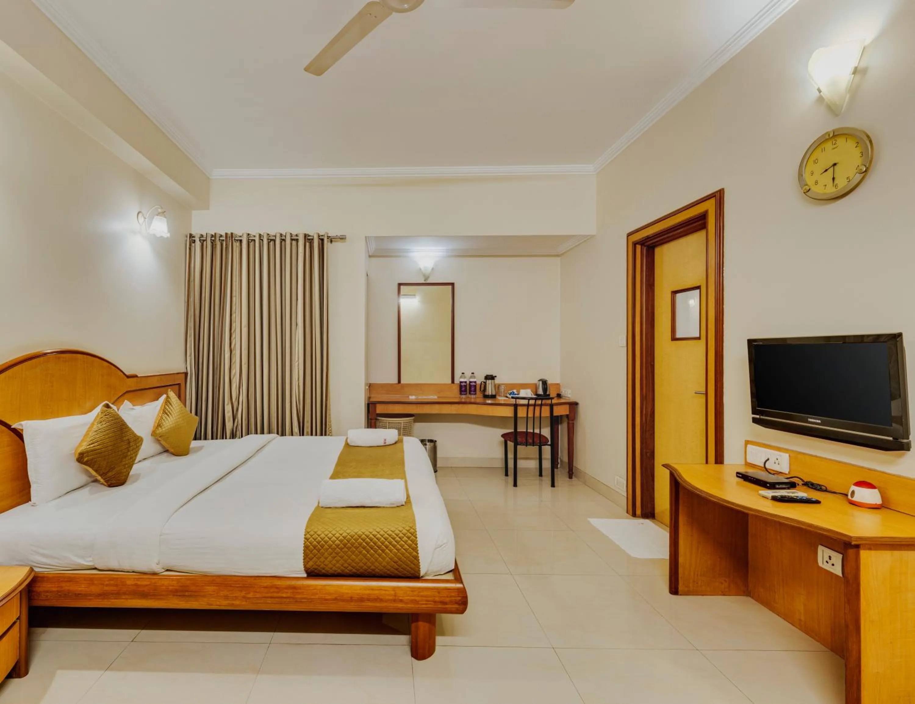 Bed in Hotel Woodland