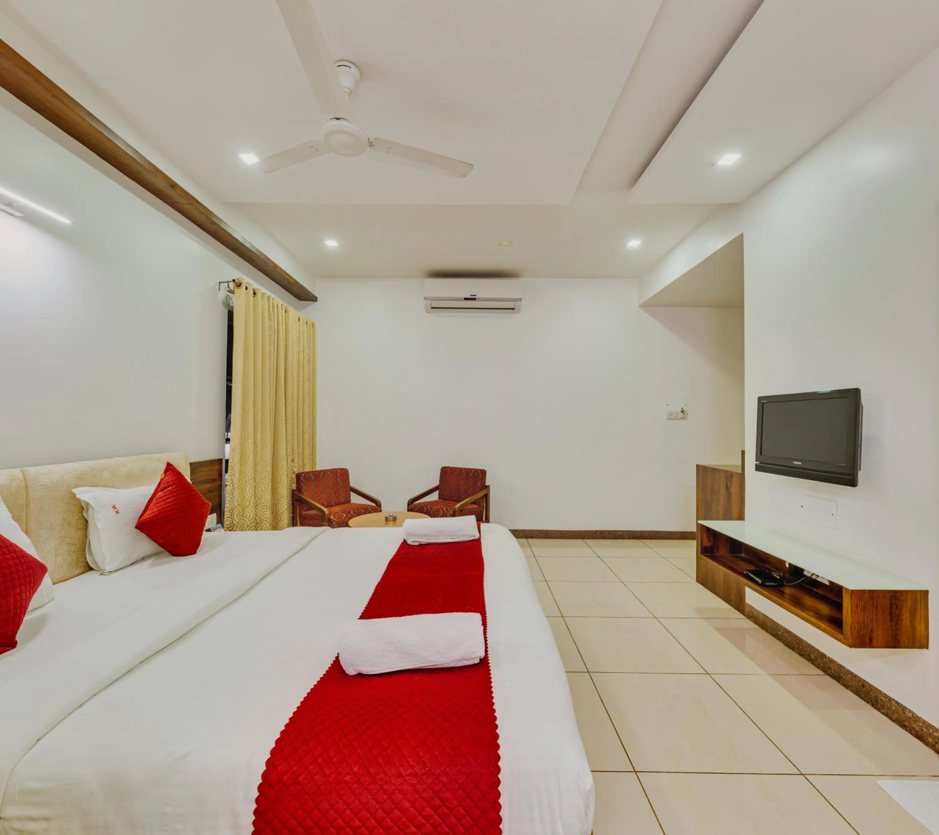 Bed in Hotel Woodland