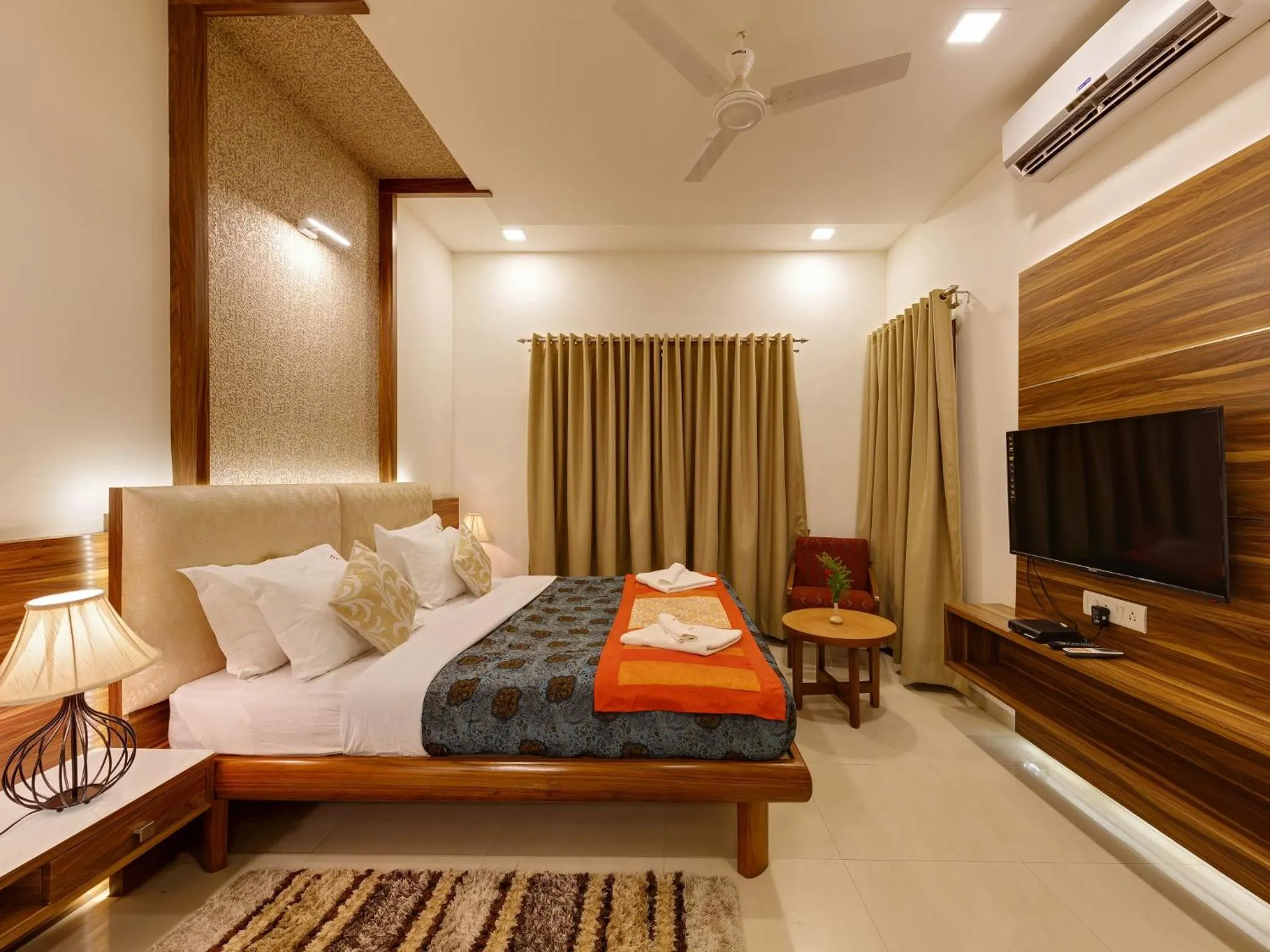 Bed in Hotel Woodland