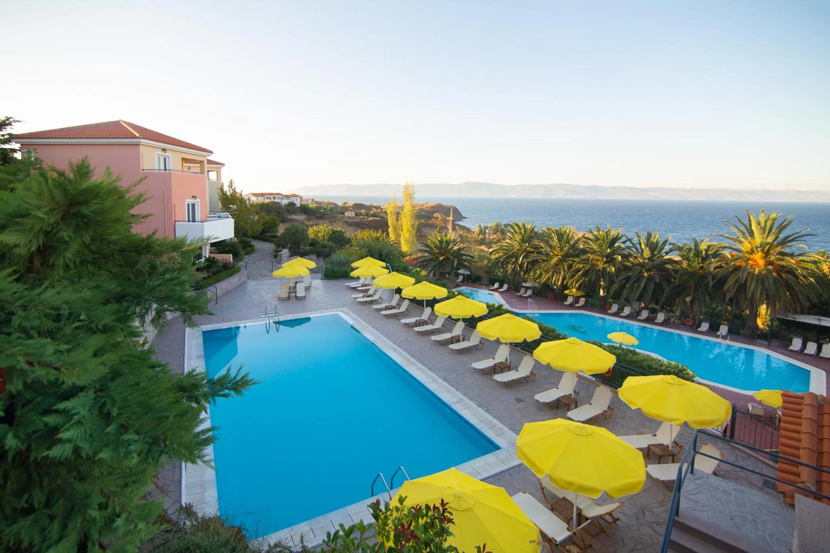 Swimming pool in Sunrise Resort Hotel