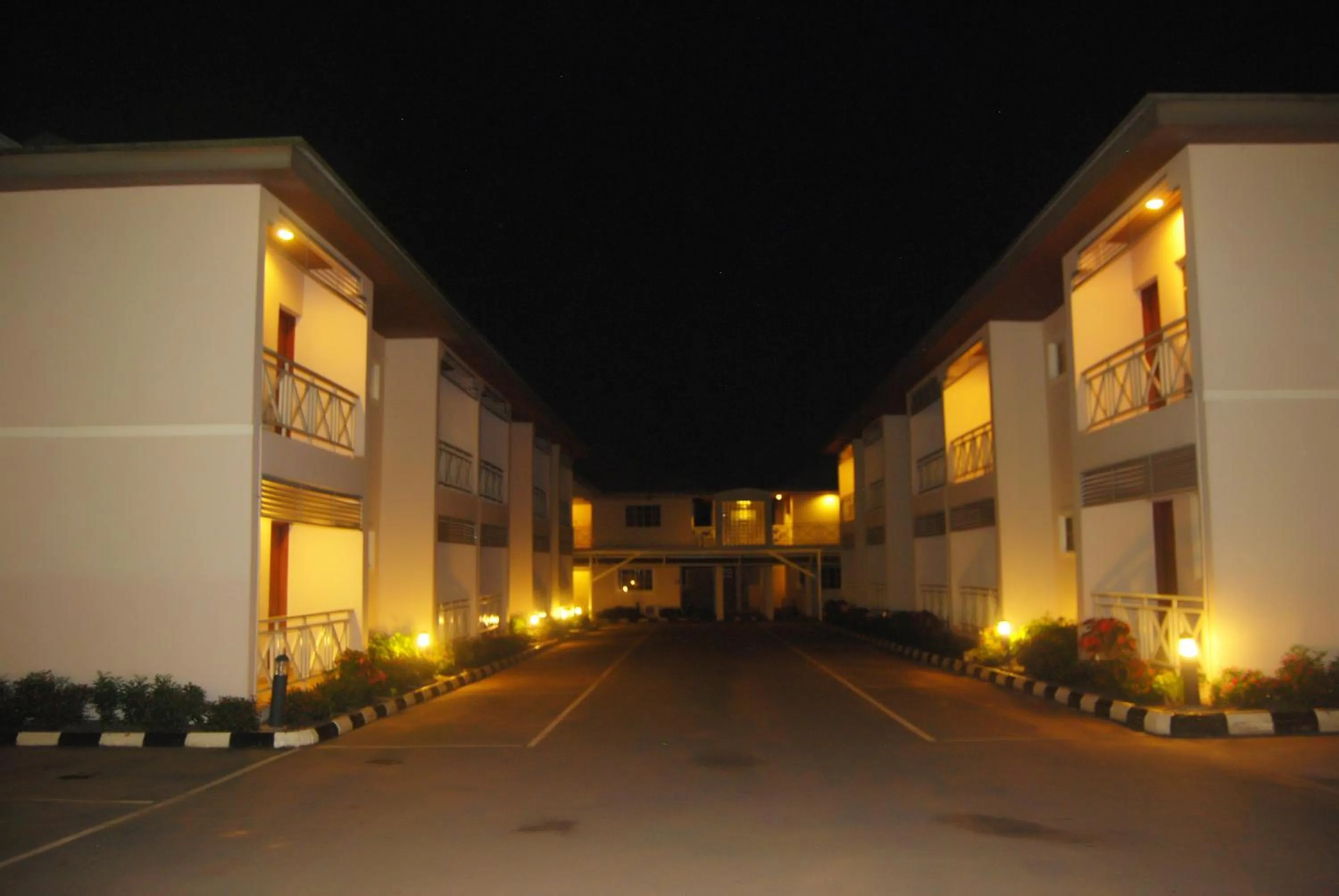 Garden in Grand Inn & Suites