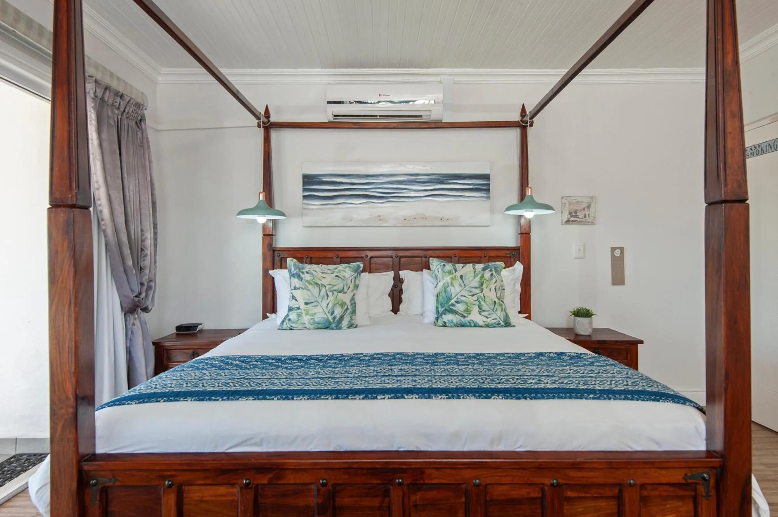 Bed in Oude Schuur Boutique Guesthouse