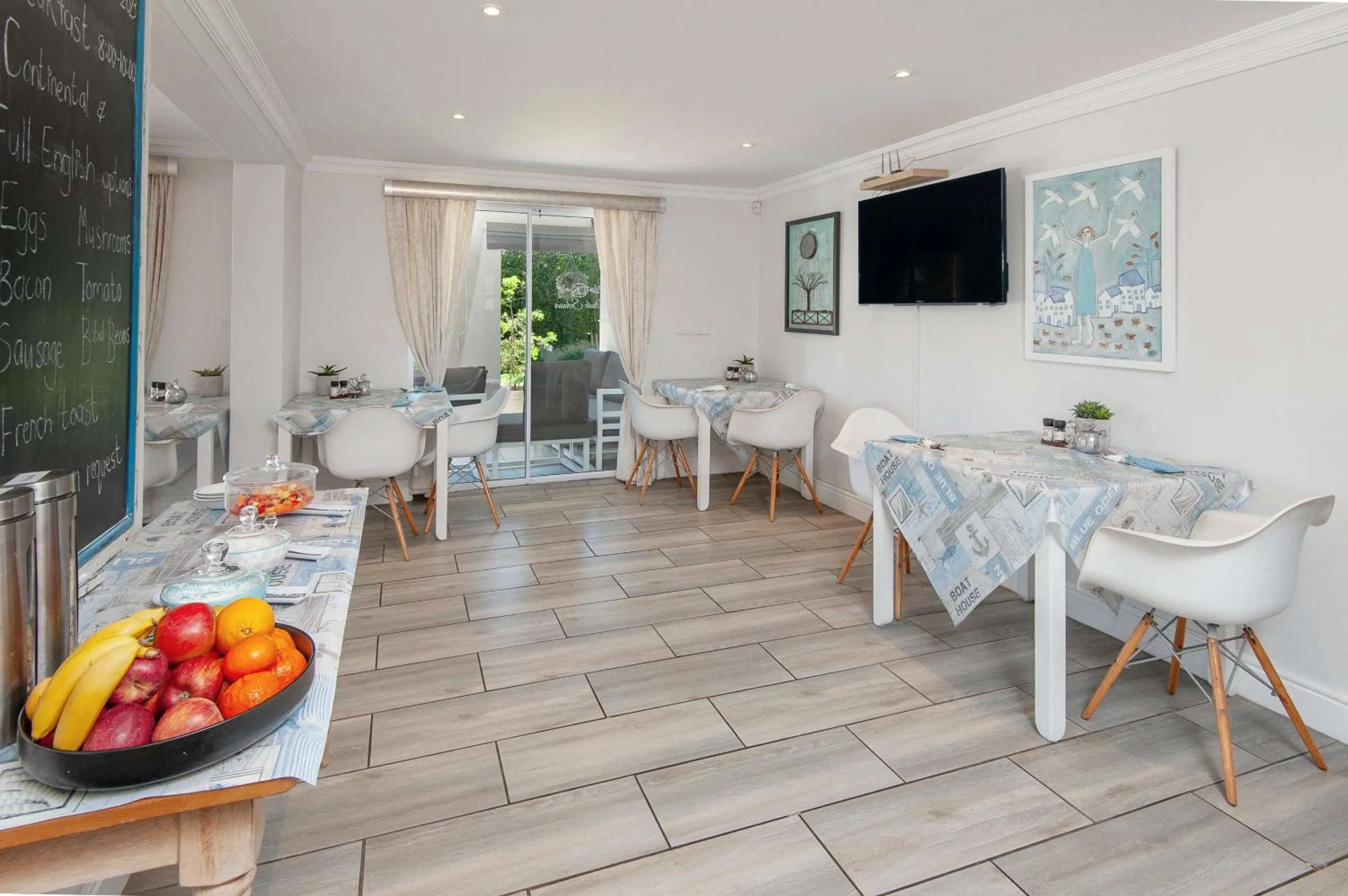 Breakfast in Oude Schuur Boutique Guesthouse