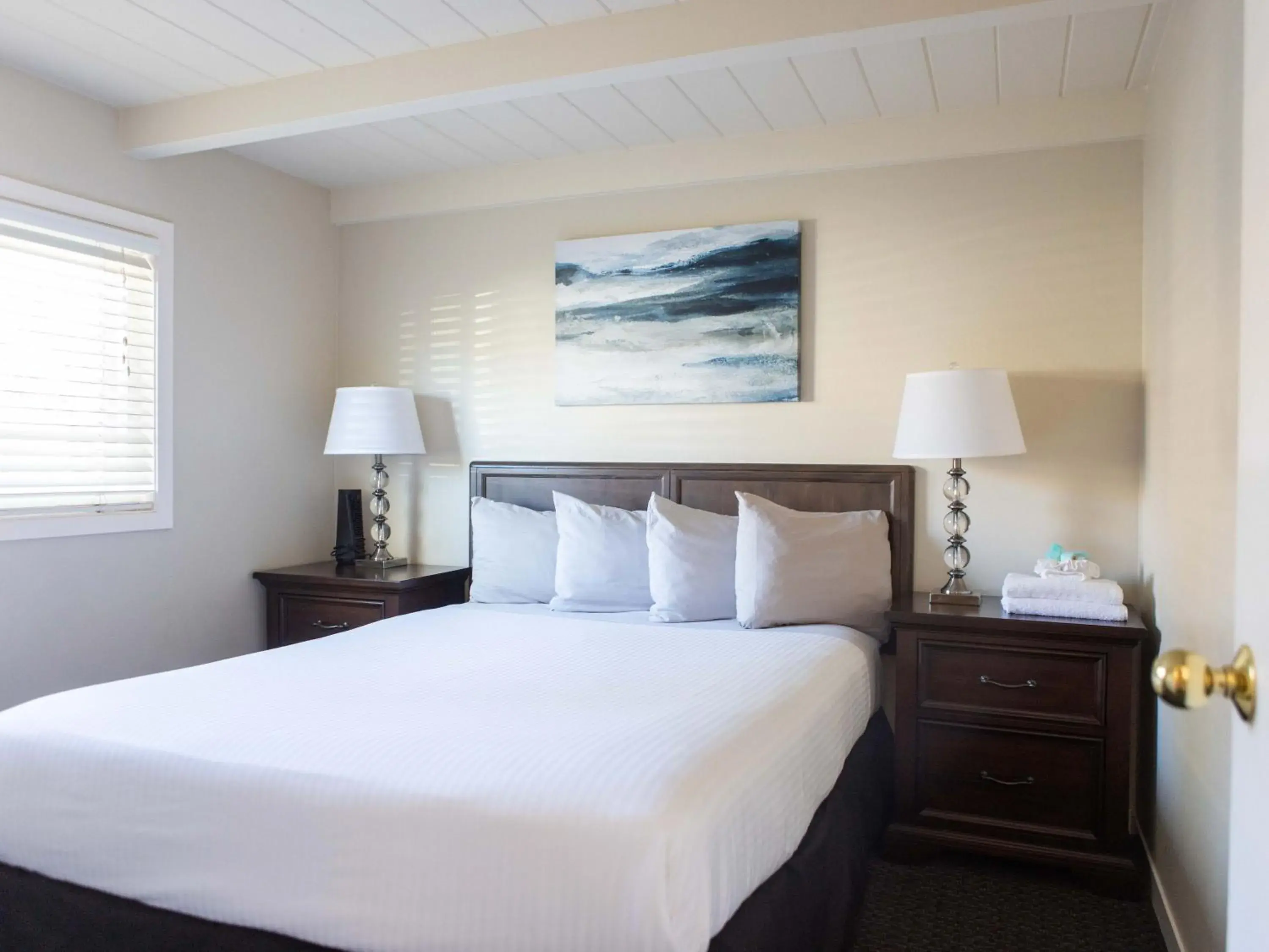 Double Room - Disability Access in Golden Haven Hot Springs Double Room - Disability Access in Golden Haven Hot Springs