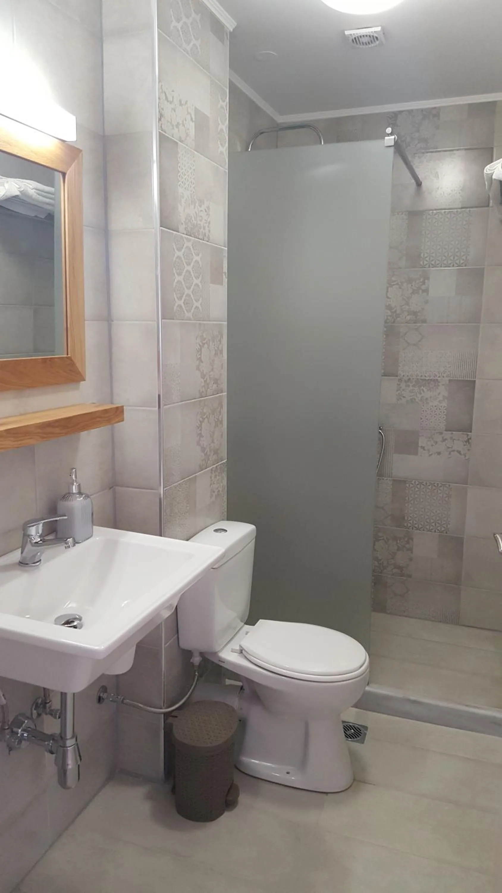 Shower in Sky Beach Hotel