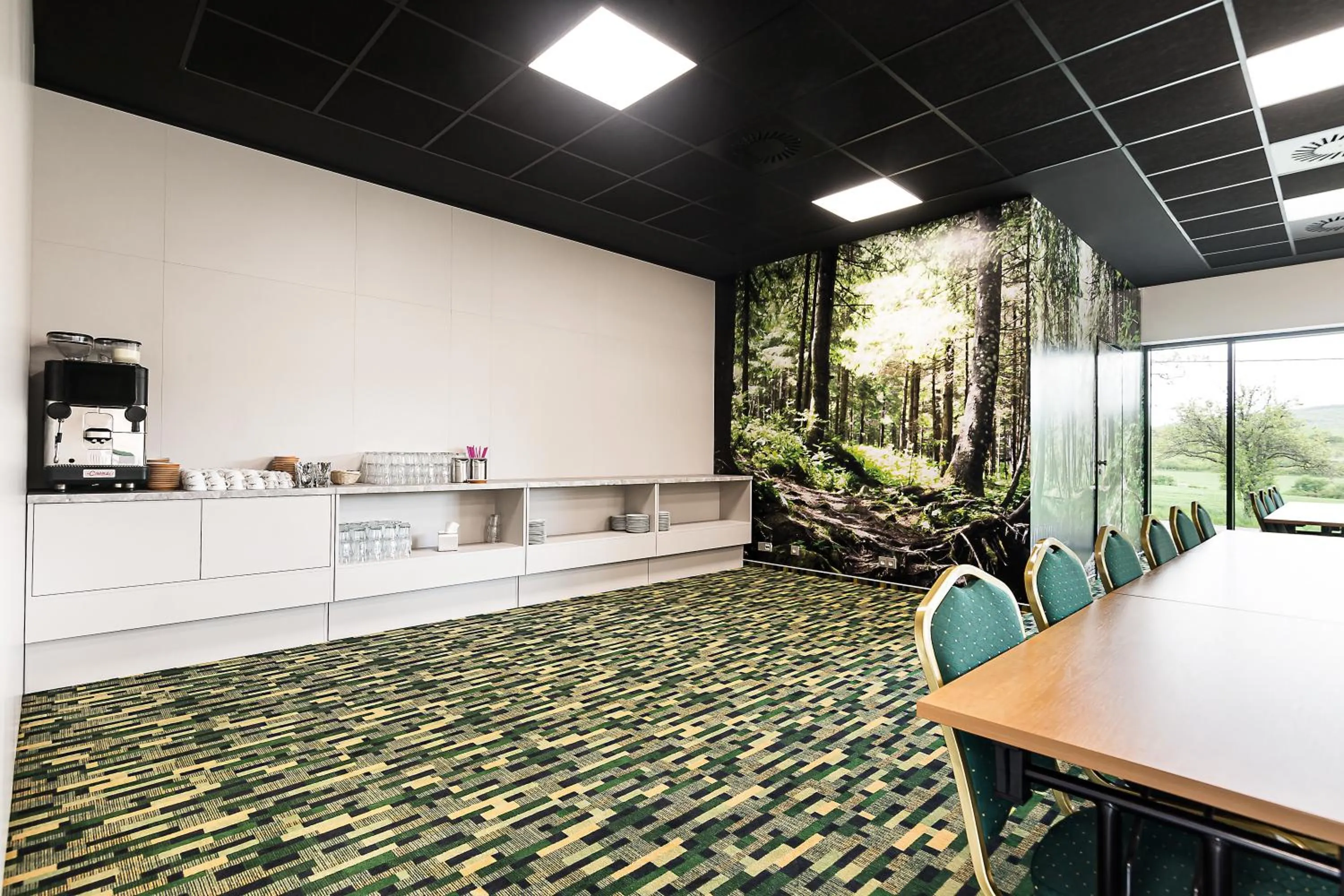 Business facilities in Hotel Atlantis