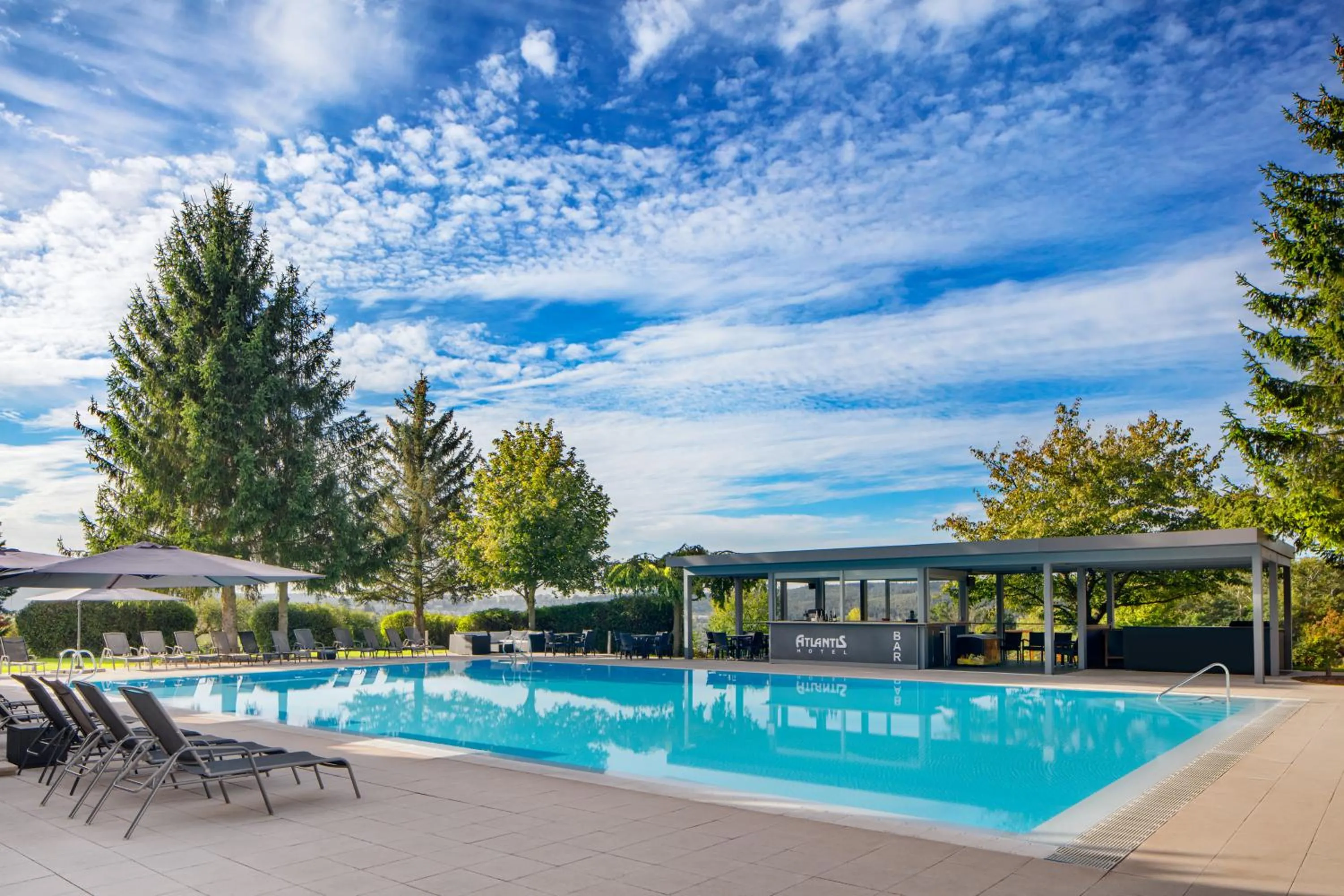 Pool view in Hotel Atlantis