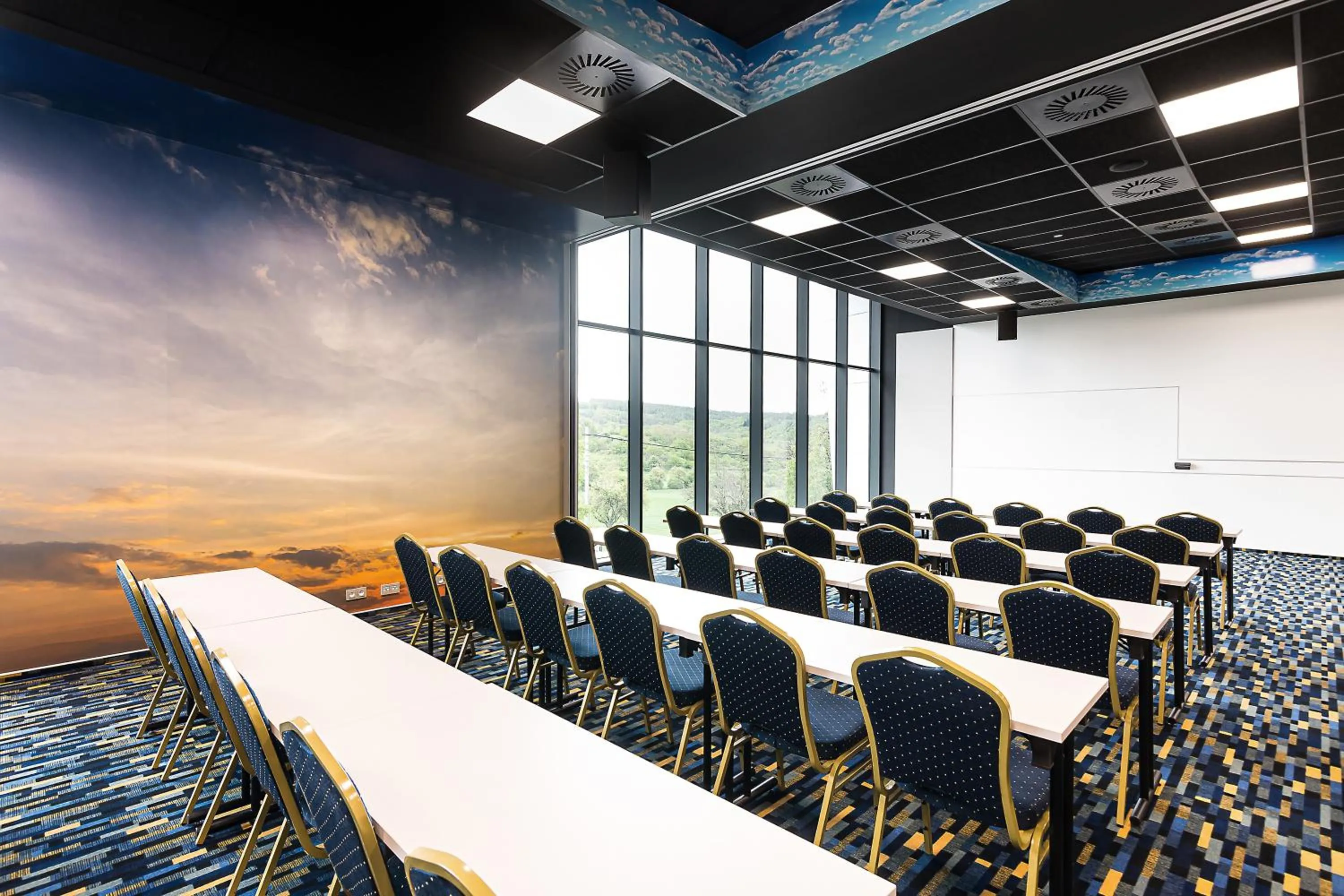 Business facilities in Hotel Atlantis