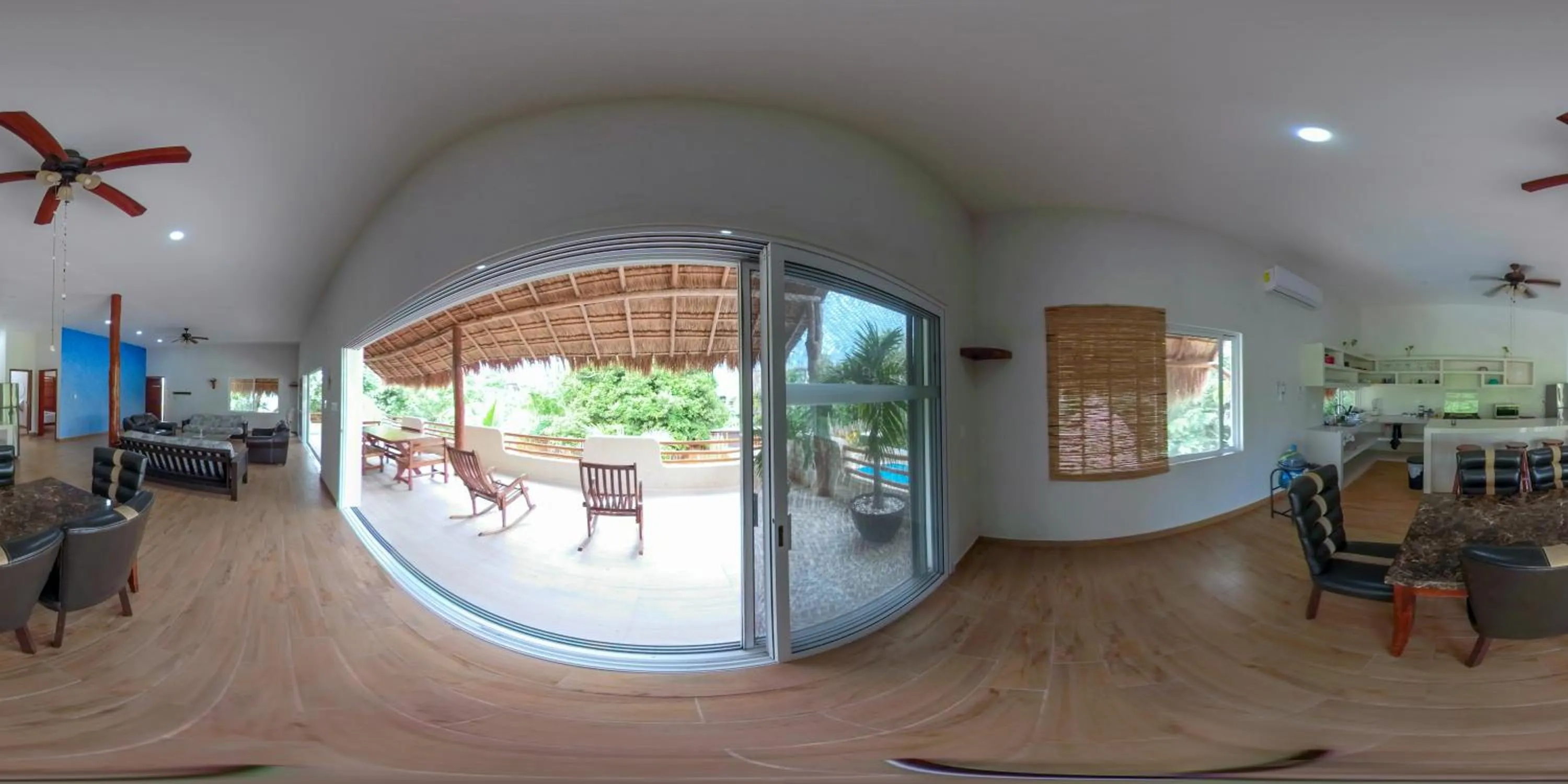 Balcony/Terrace in Hotel & Suites Oasis Bacalar