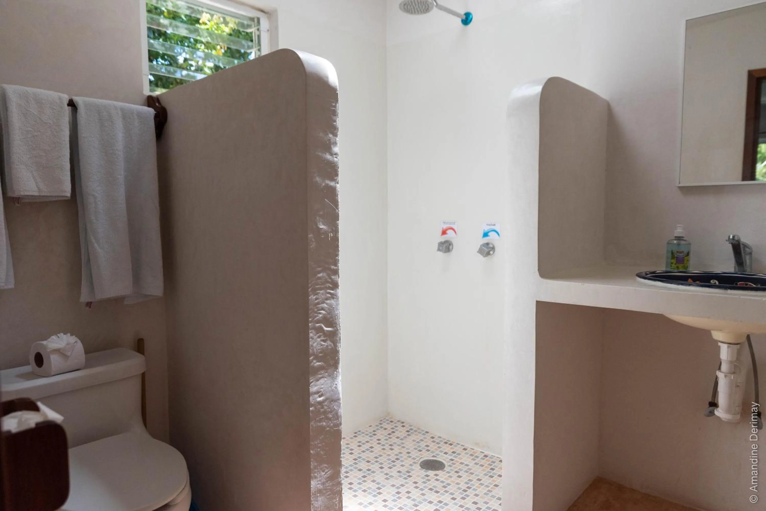 Bathroom in Hotel & Suites Oasis Bacalar