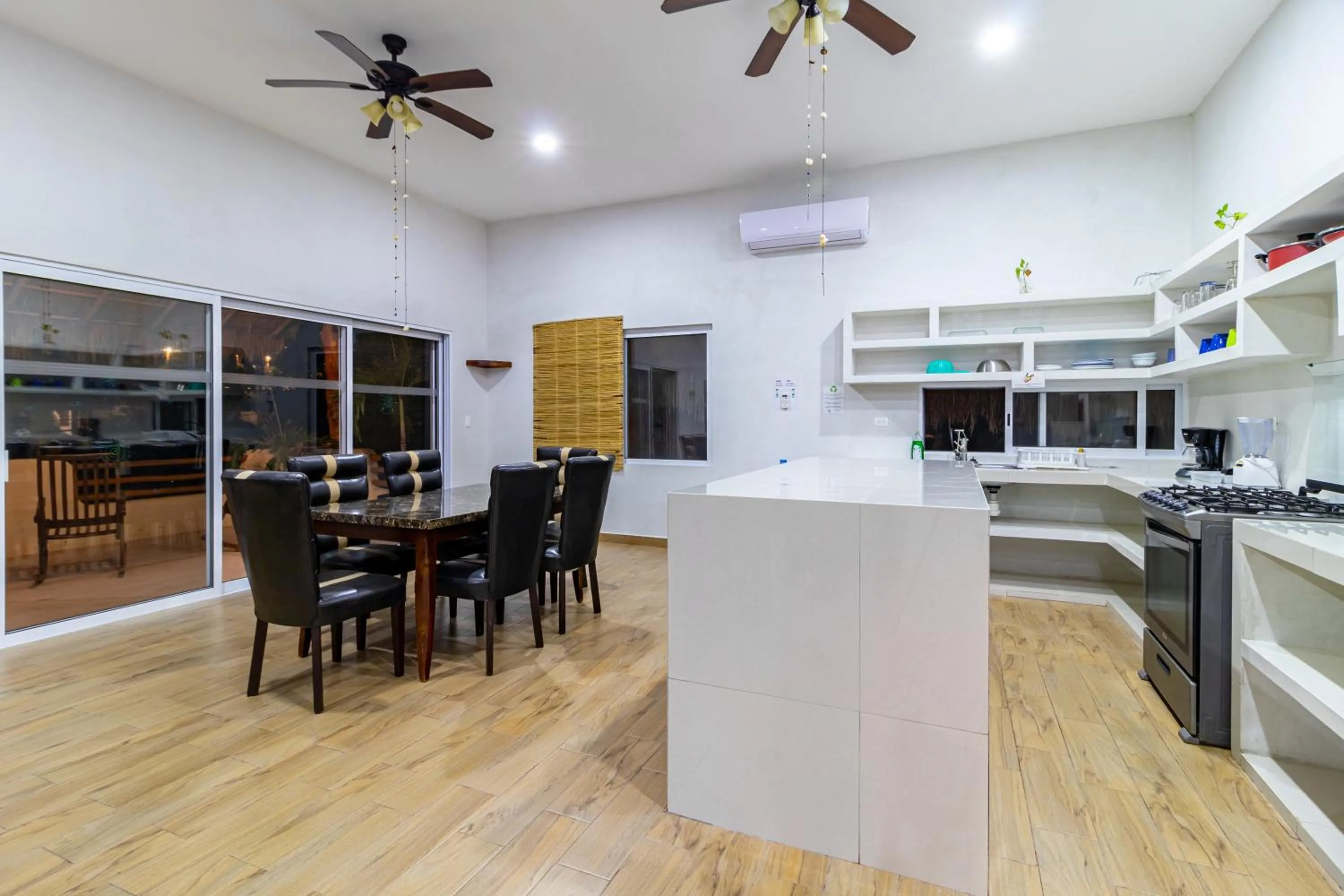 Dining area in Hotel & Suites Oasis Bacalar