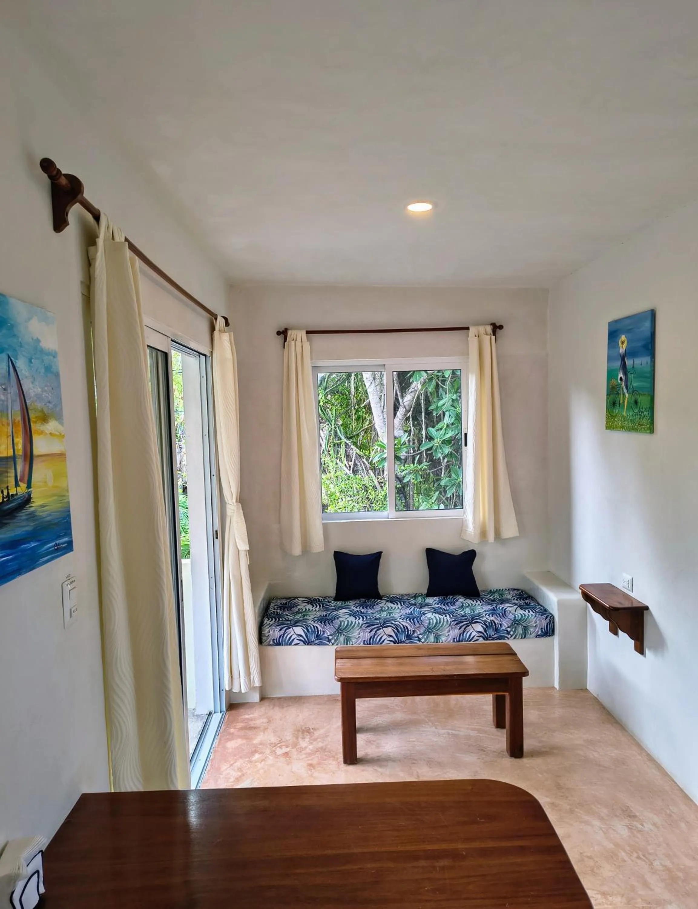 Photo of the whole room in Hotel & Suites Oasis Bacalar