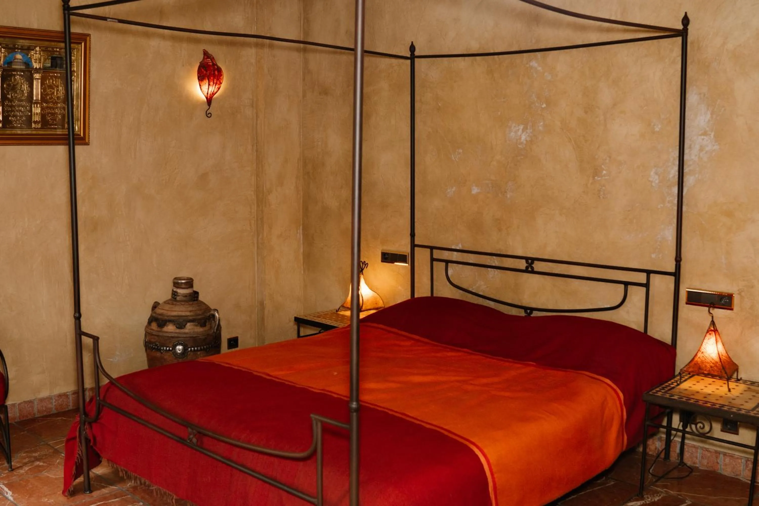 Bedroom, Bed in Thermae Grimbergen Hotel