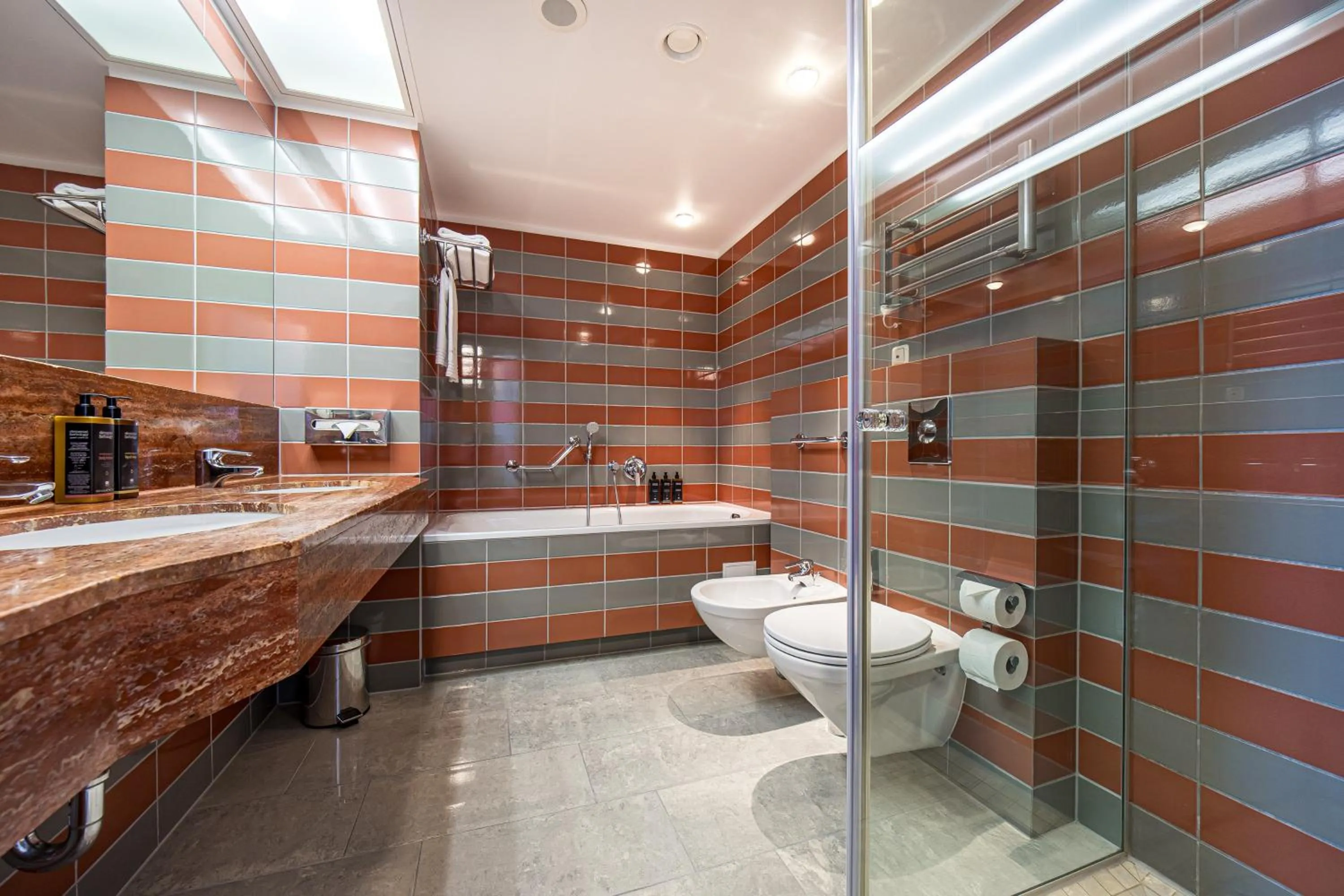 Shower in Mercure Palanga Vanagupe Resort & SPA