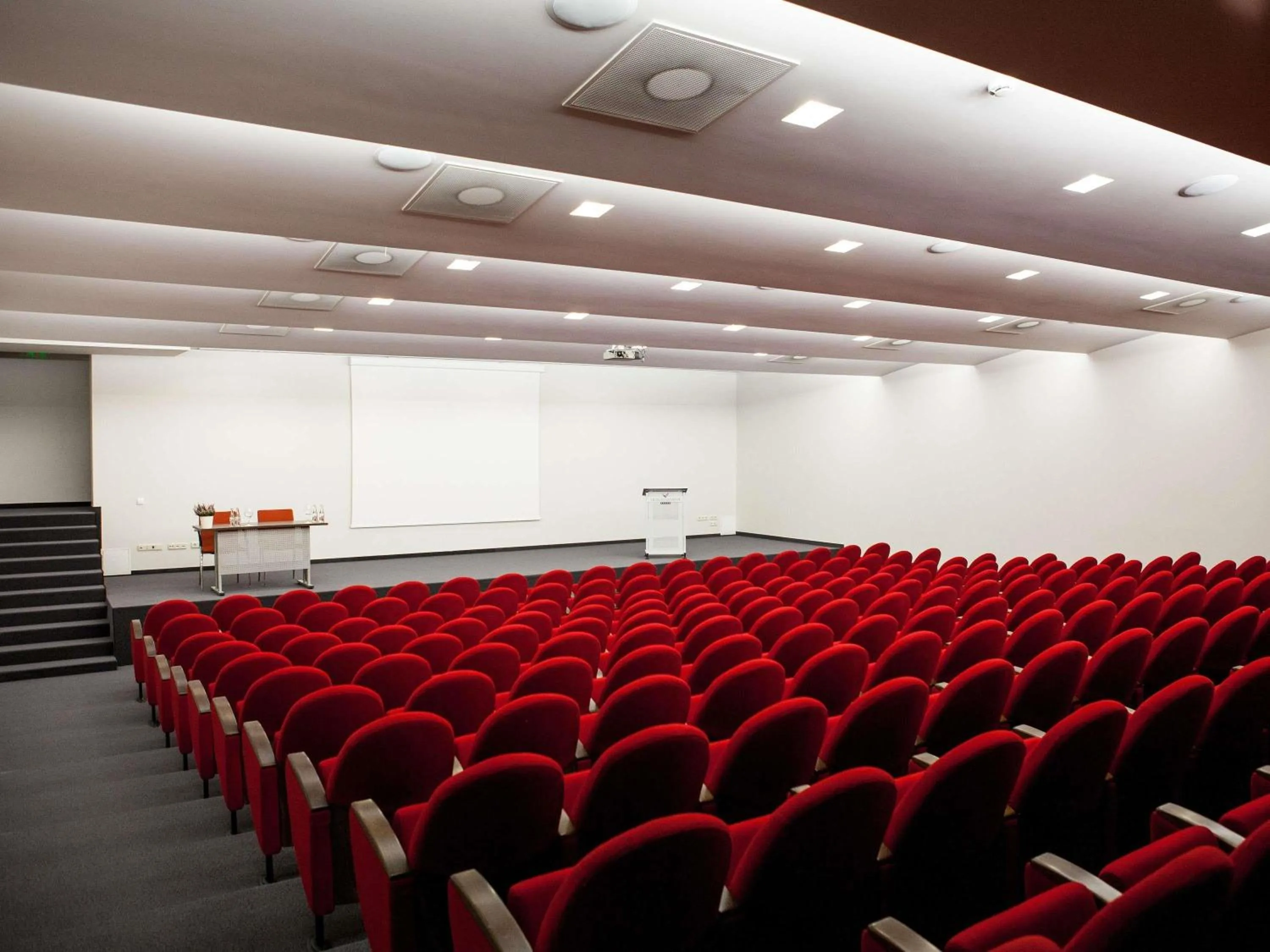 Meeting/conference room in Mercure Palanga Vanagupe Resort & SPA