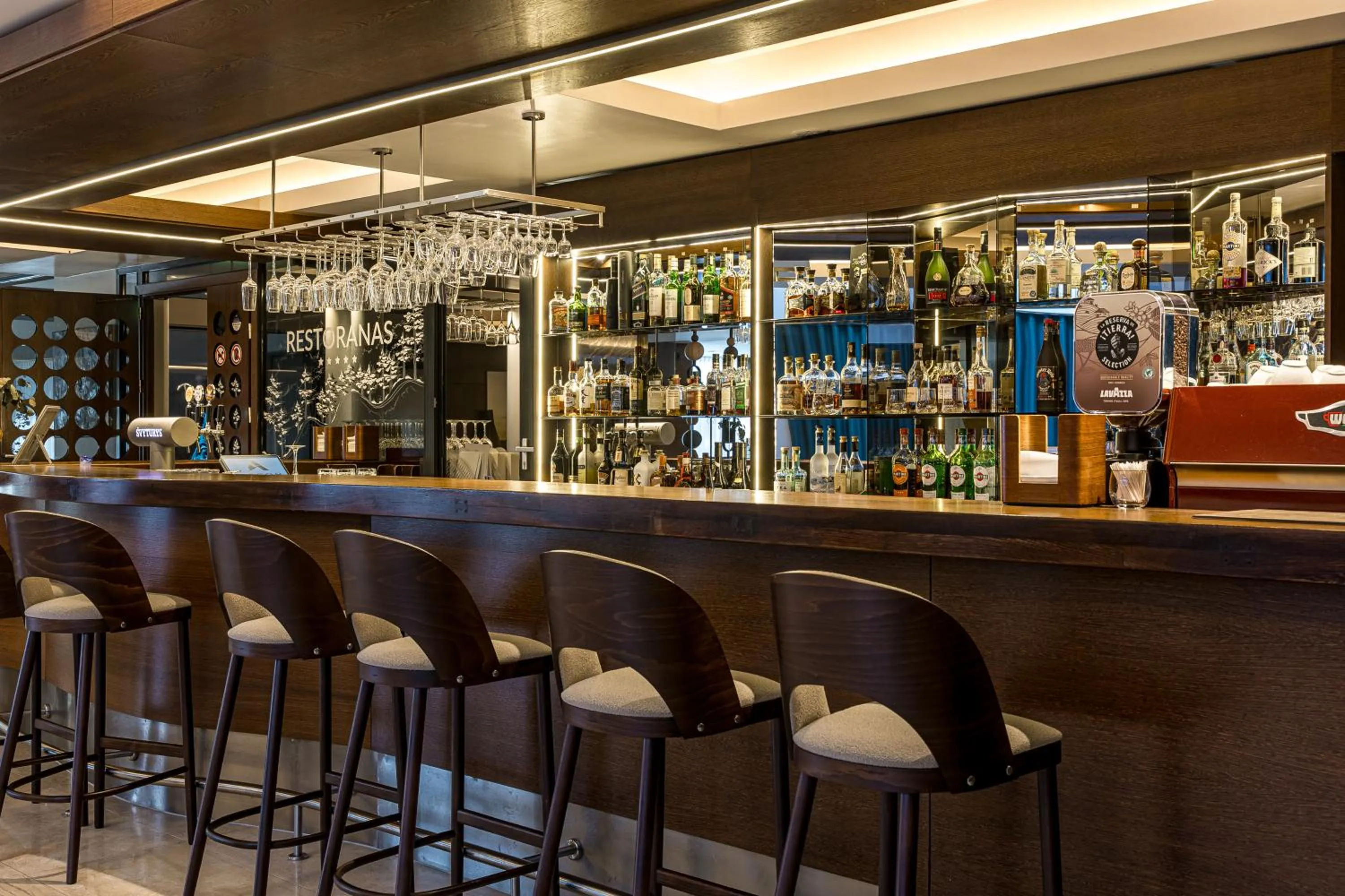 Lounge or bar in Mercure Palanga Vanagupe Resort & SPA