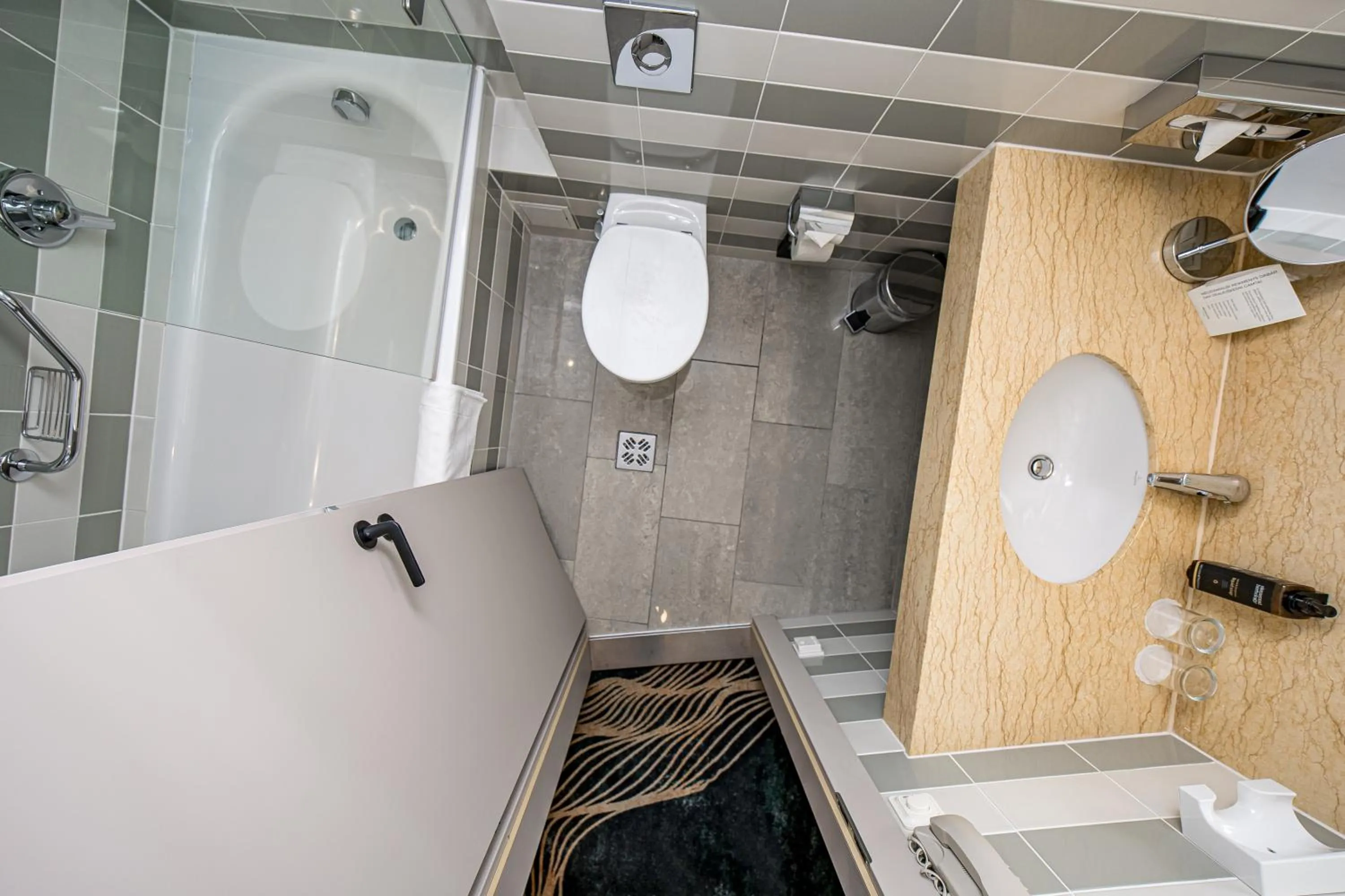 Shower in Mercure Palanga Vanagupe Resort & SPA