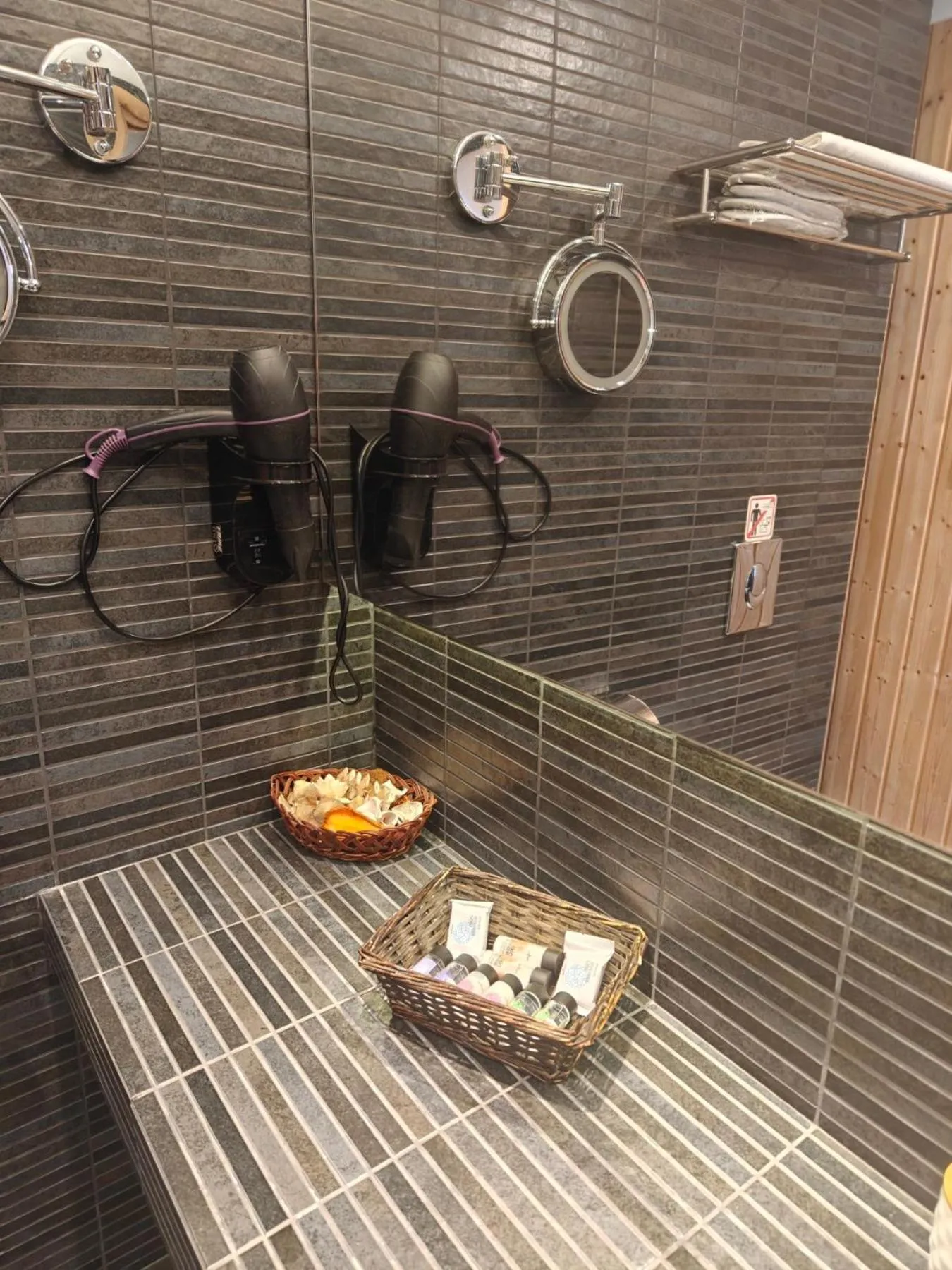 Bathroom in Elysion Hotel