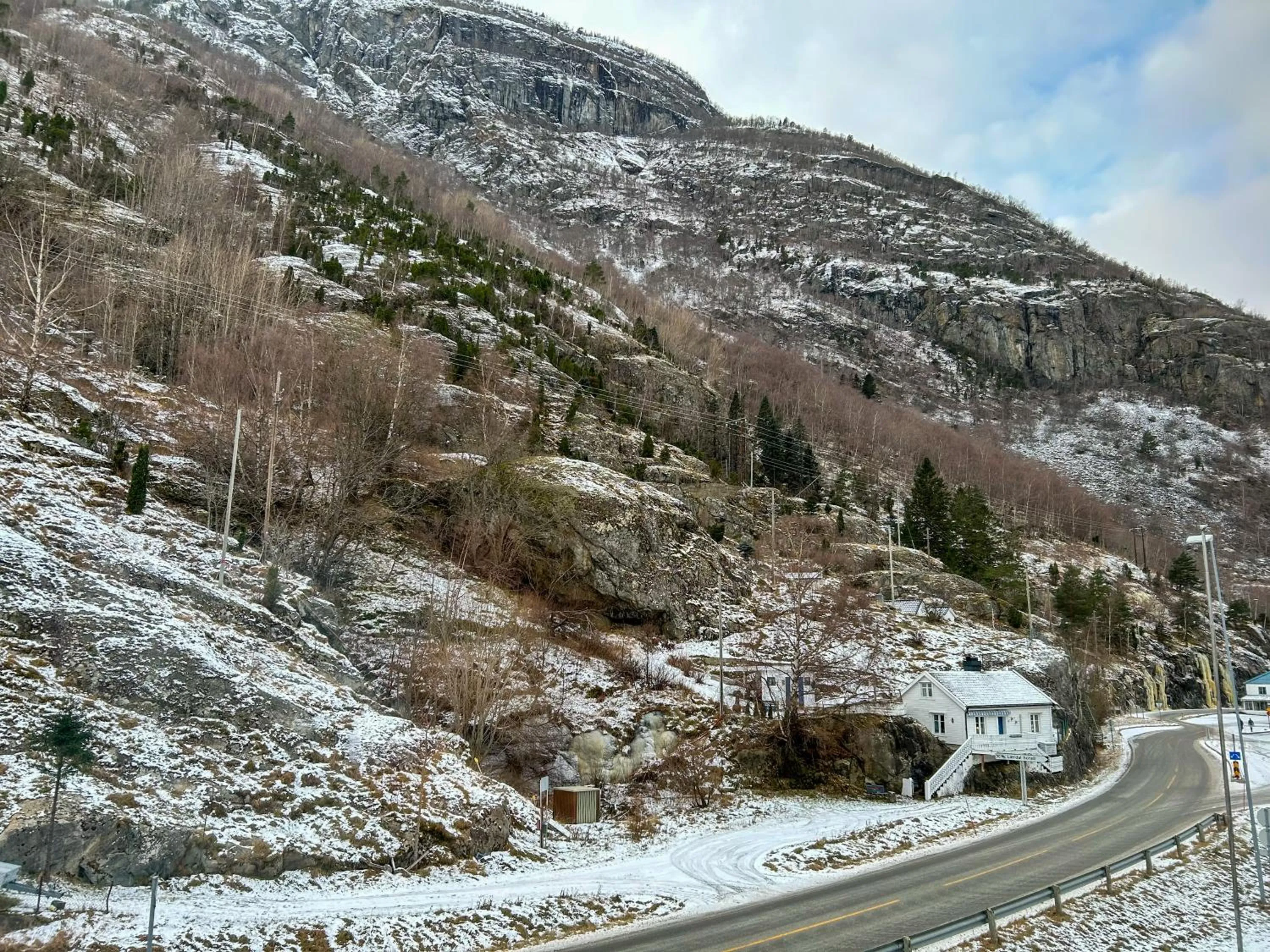 Mountain view in Lærdal Hotel