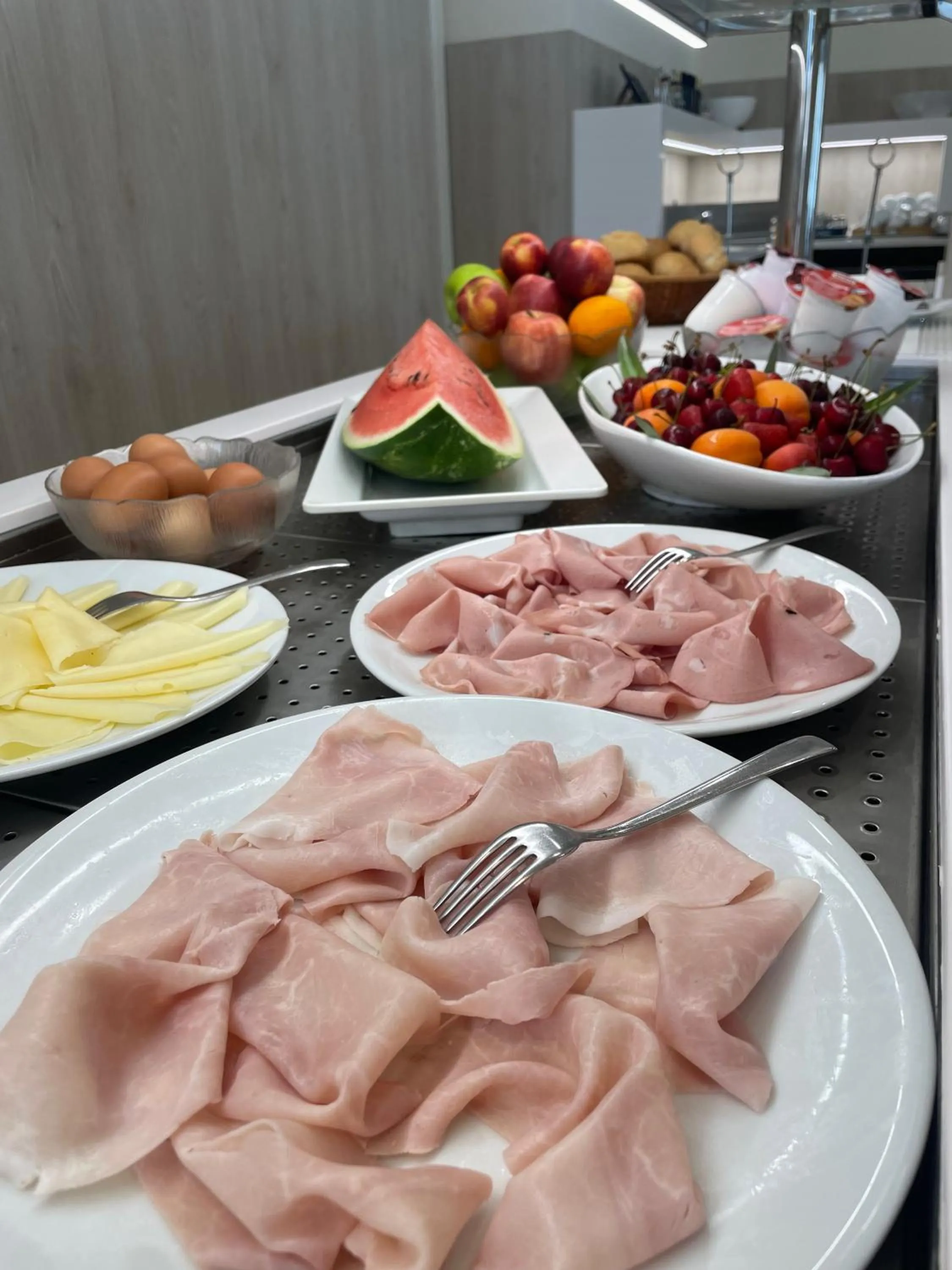 Breakfast in Hotel Harmony