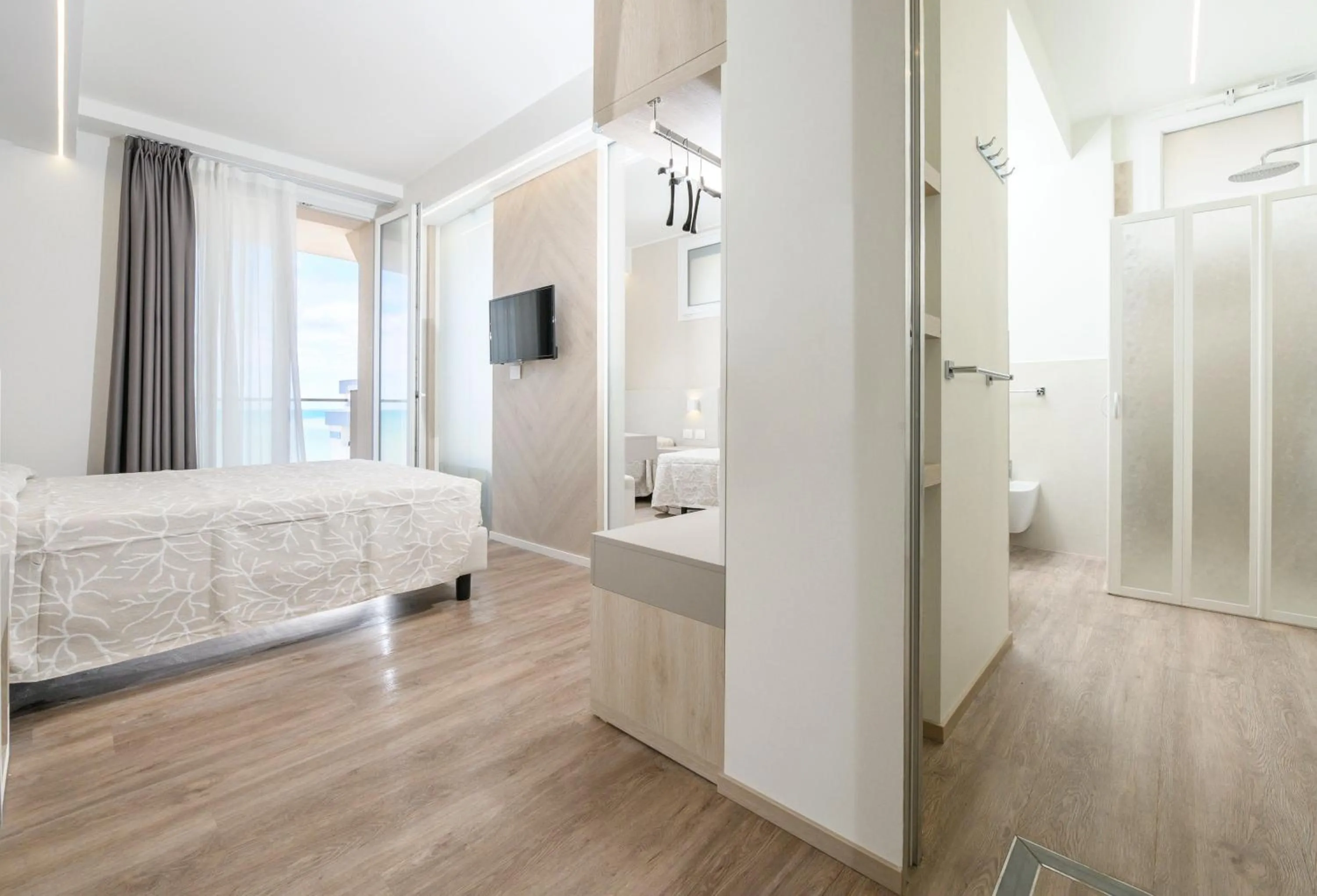 Bedroom, Bed in Hotel Harmony