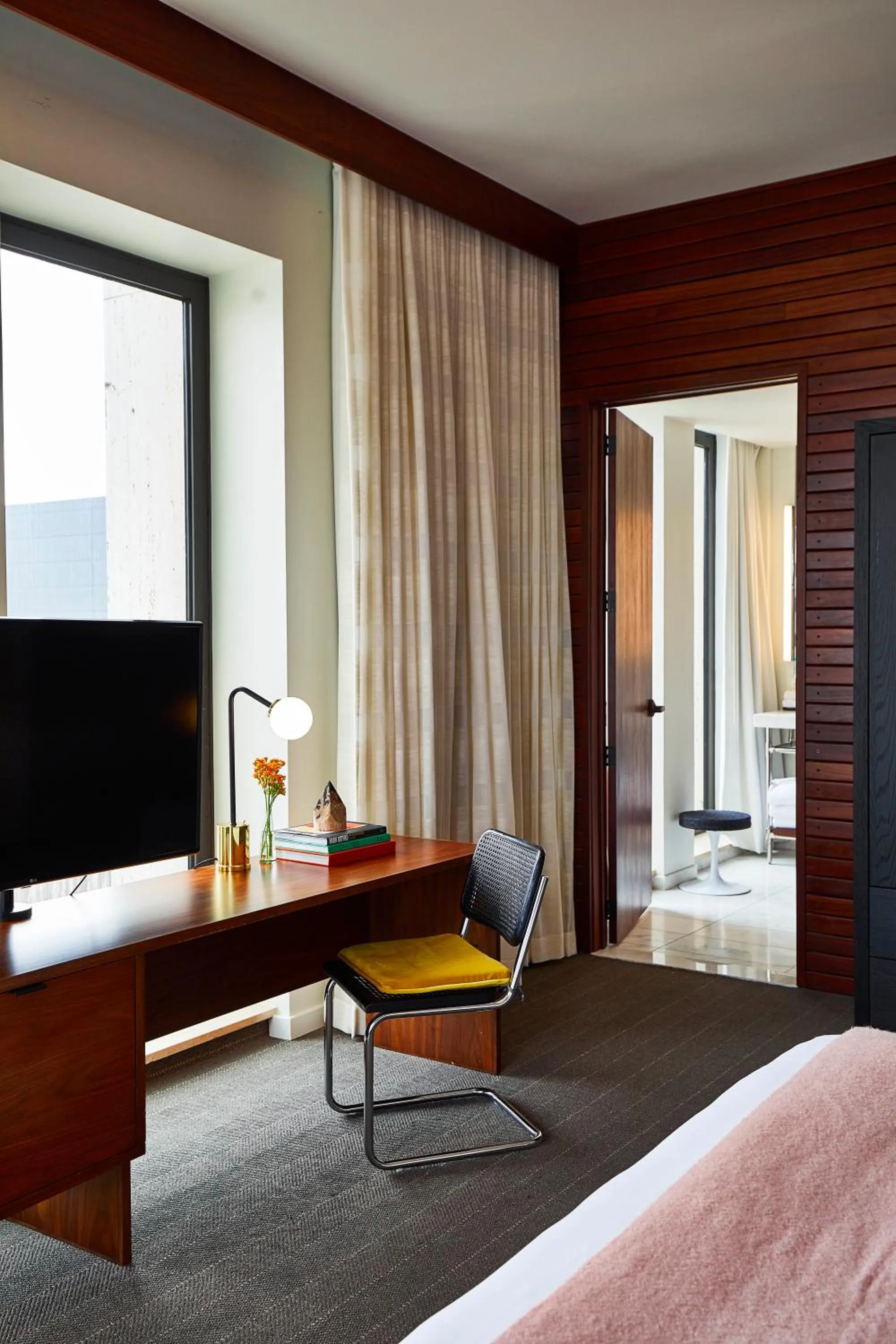 Decorative detail, Bed in Fairlane Hotel Nashville