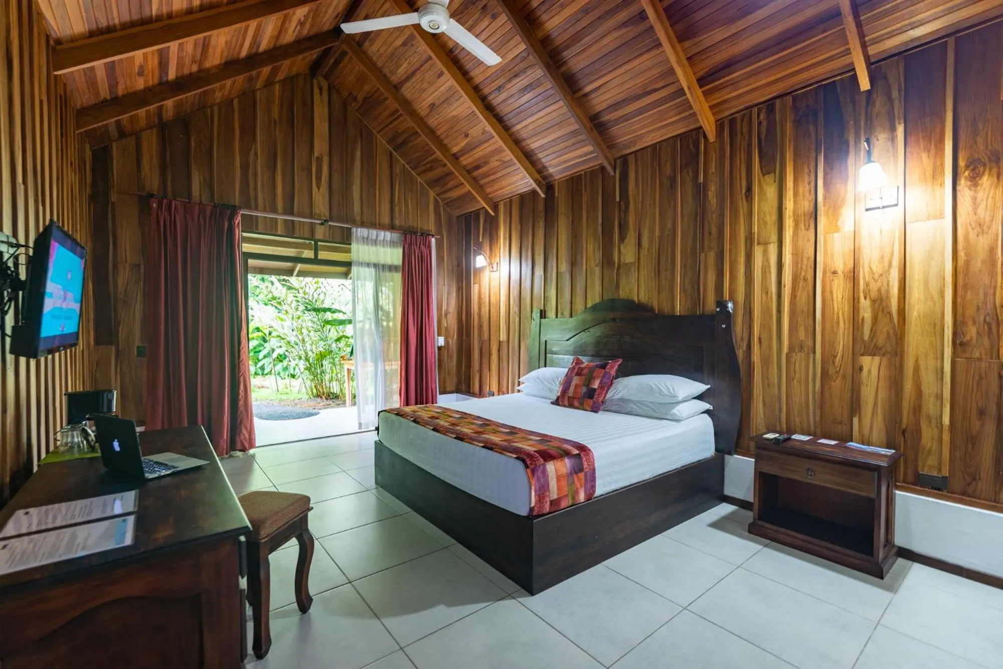 Bed in Hotel Volcan Verde