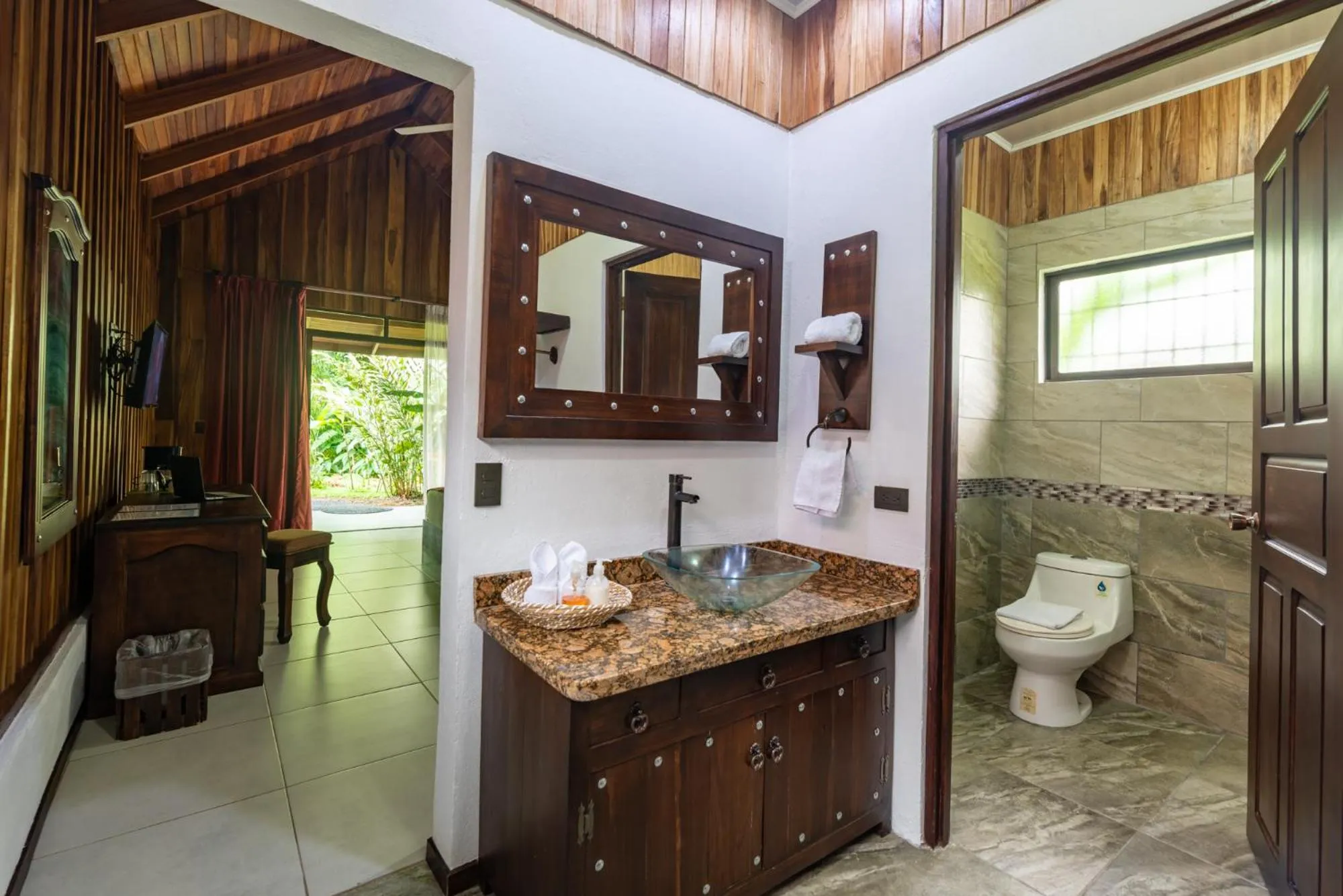 Bathroom in Hotel Volcan Verde