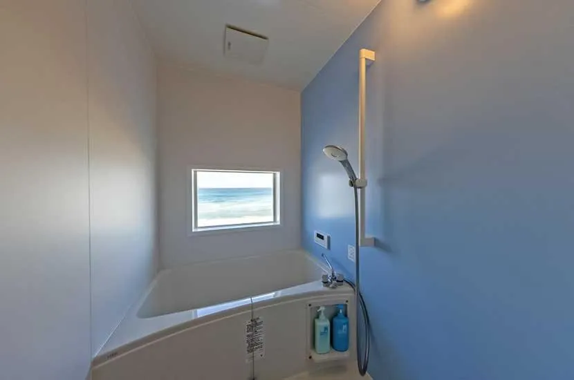 Bathroom in Sea Breeze 1987