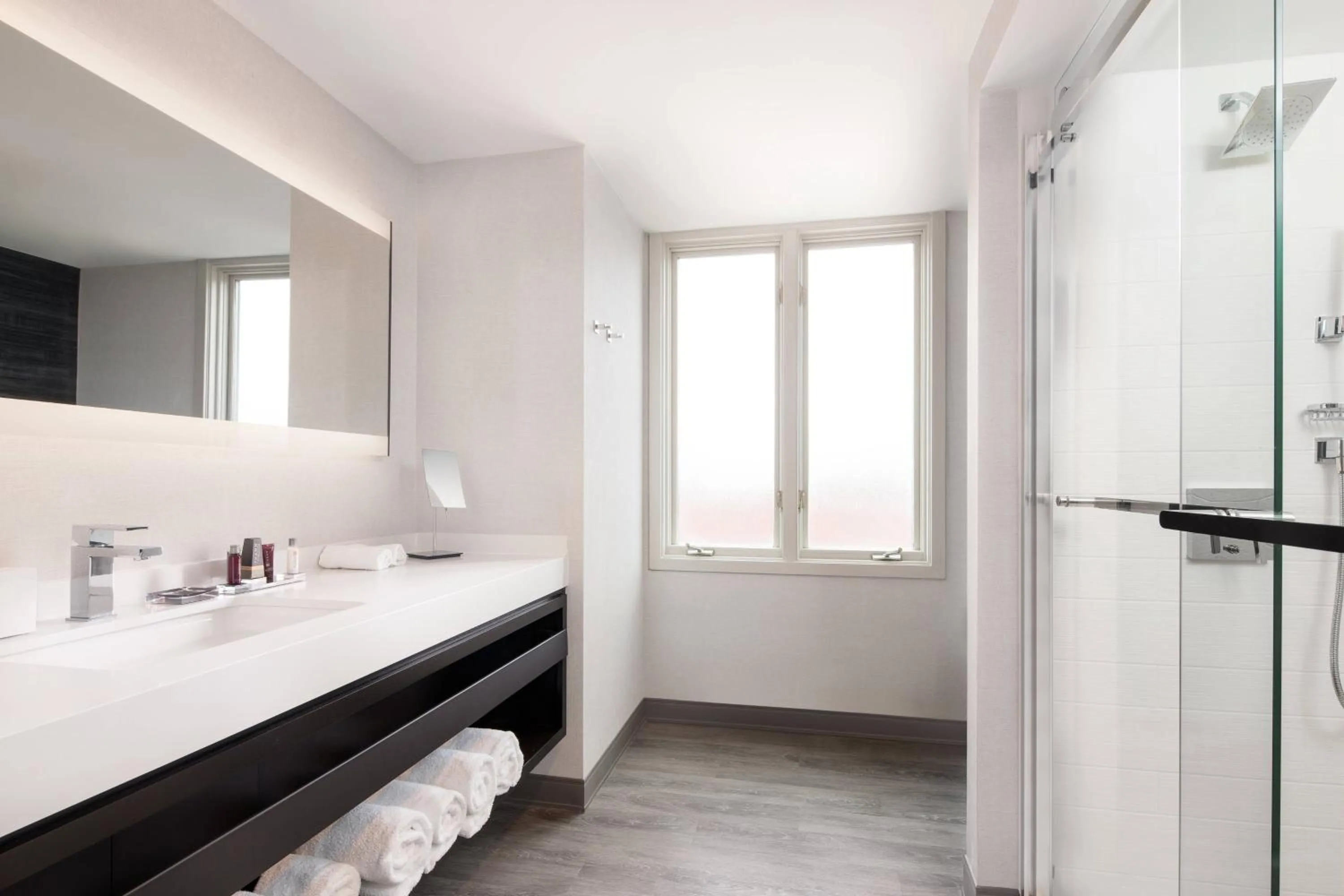 Bathroom in Boulder Marriott