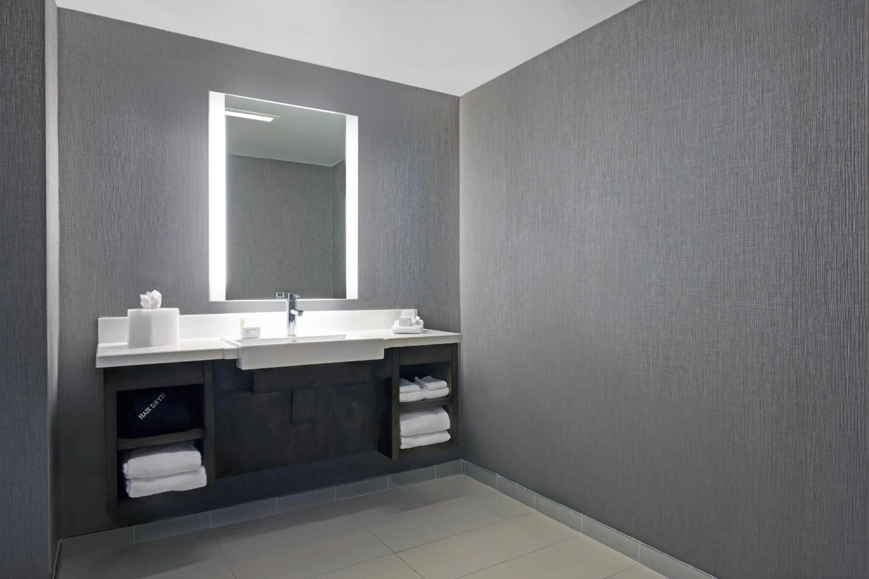 Bathroom in SpringHill Suites by Marriott Palm Desert