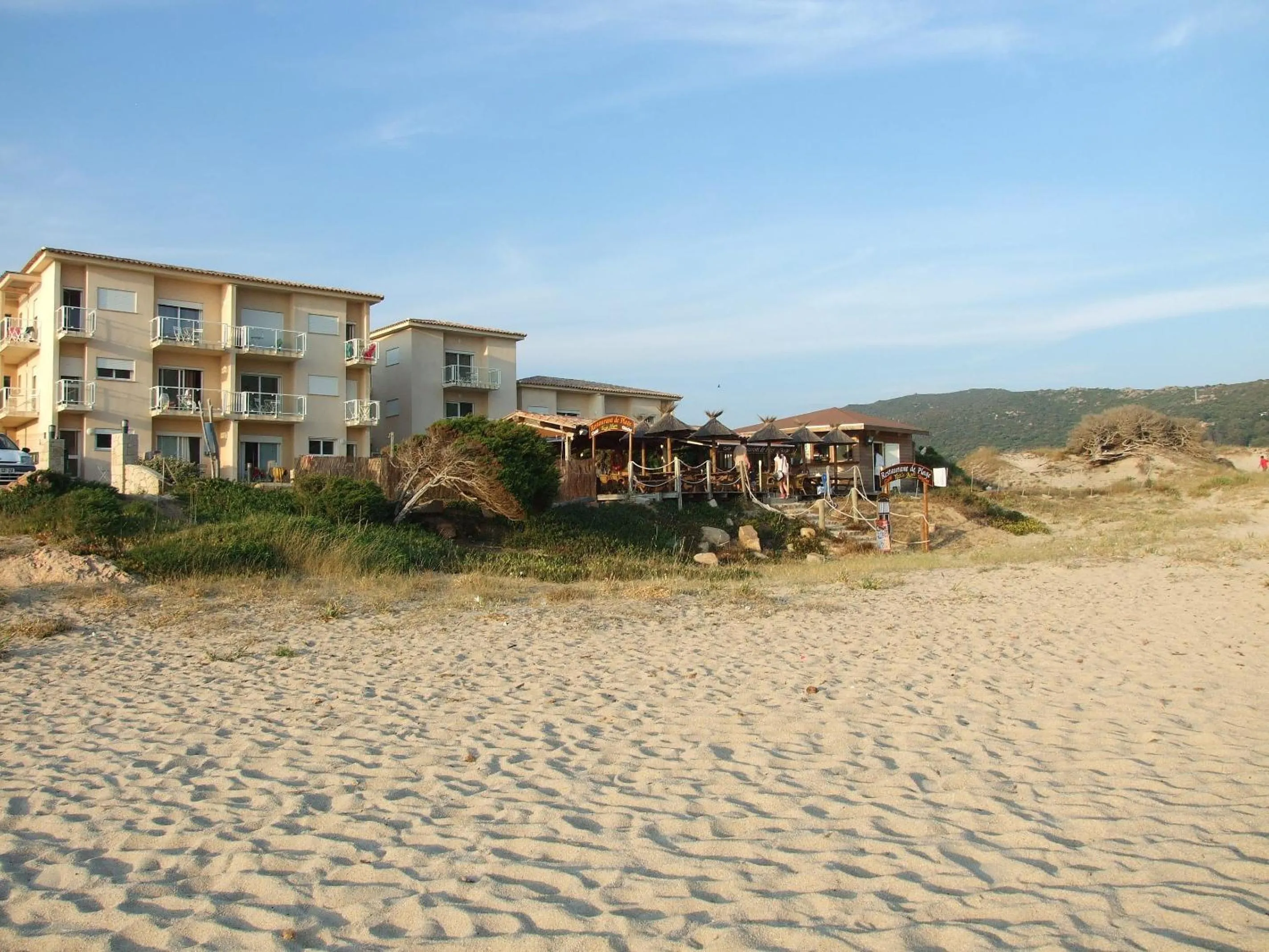 Facade/entrance in Hôtel Lilium Maris
