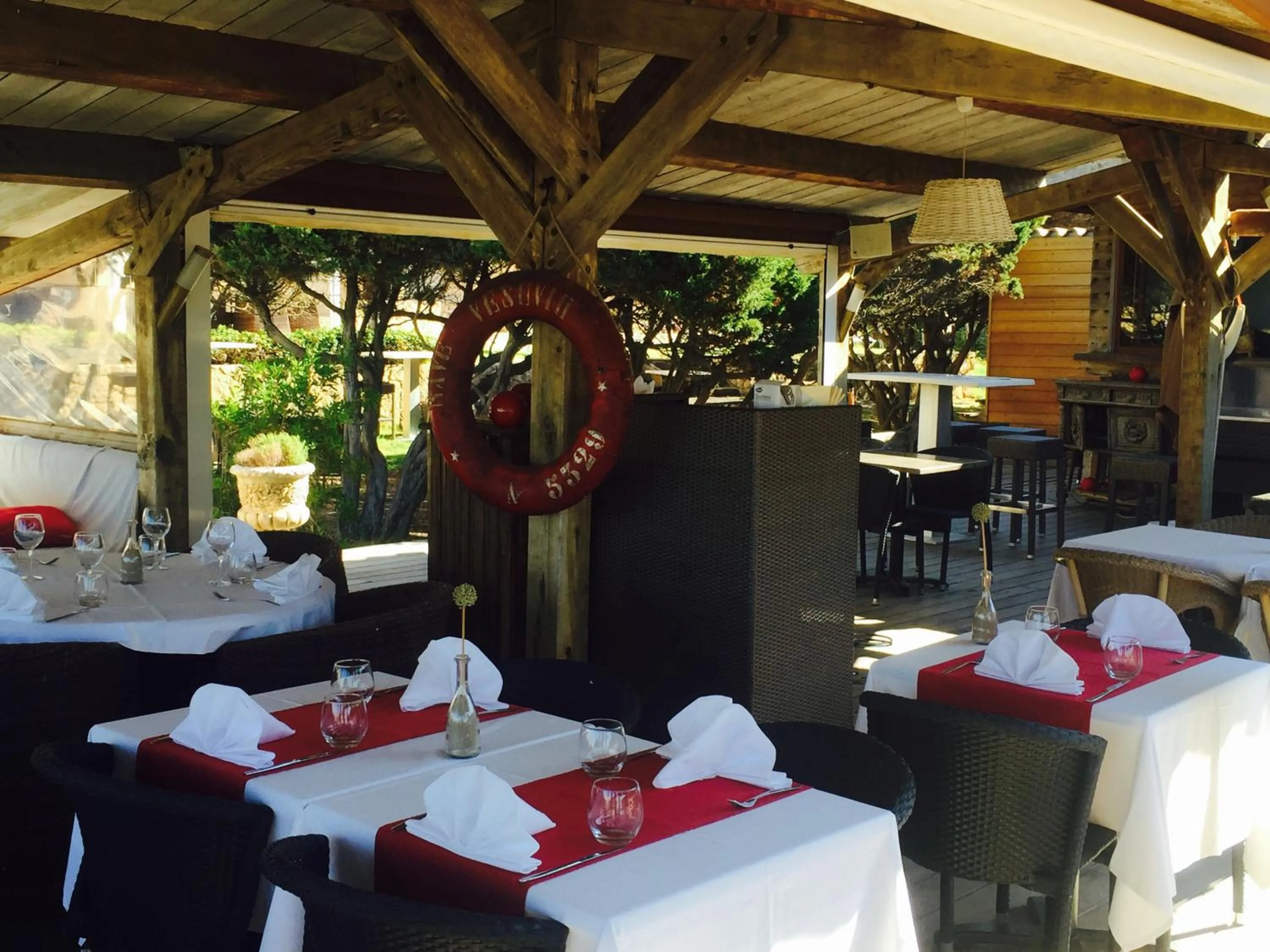 Restaurant/places to eat in Hôtel Lilium Maris