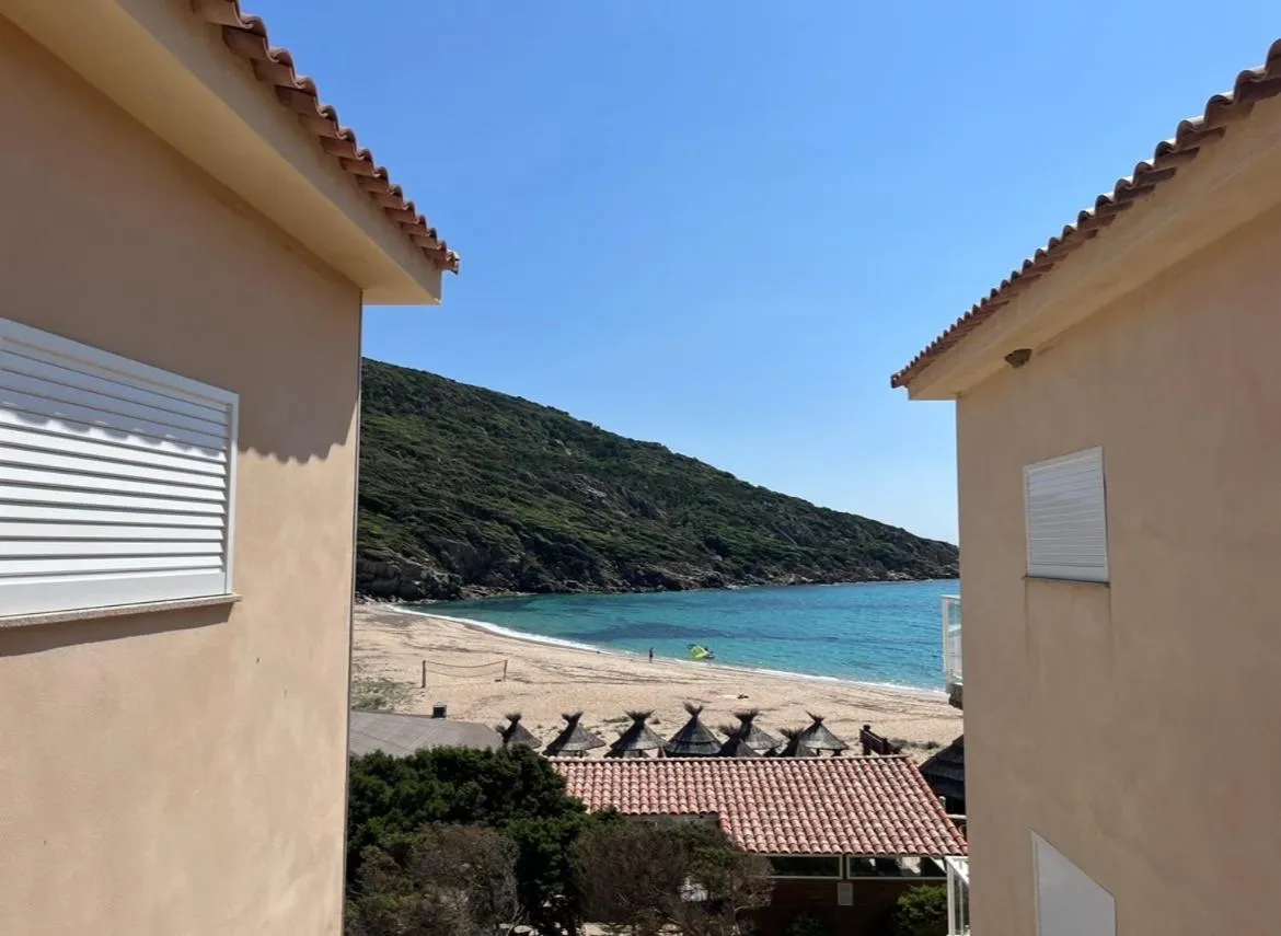 Property building in Hôtel Lilium Maris