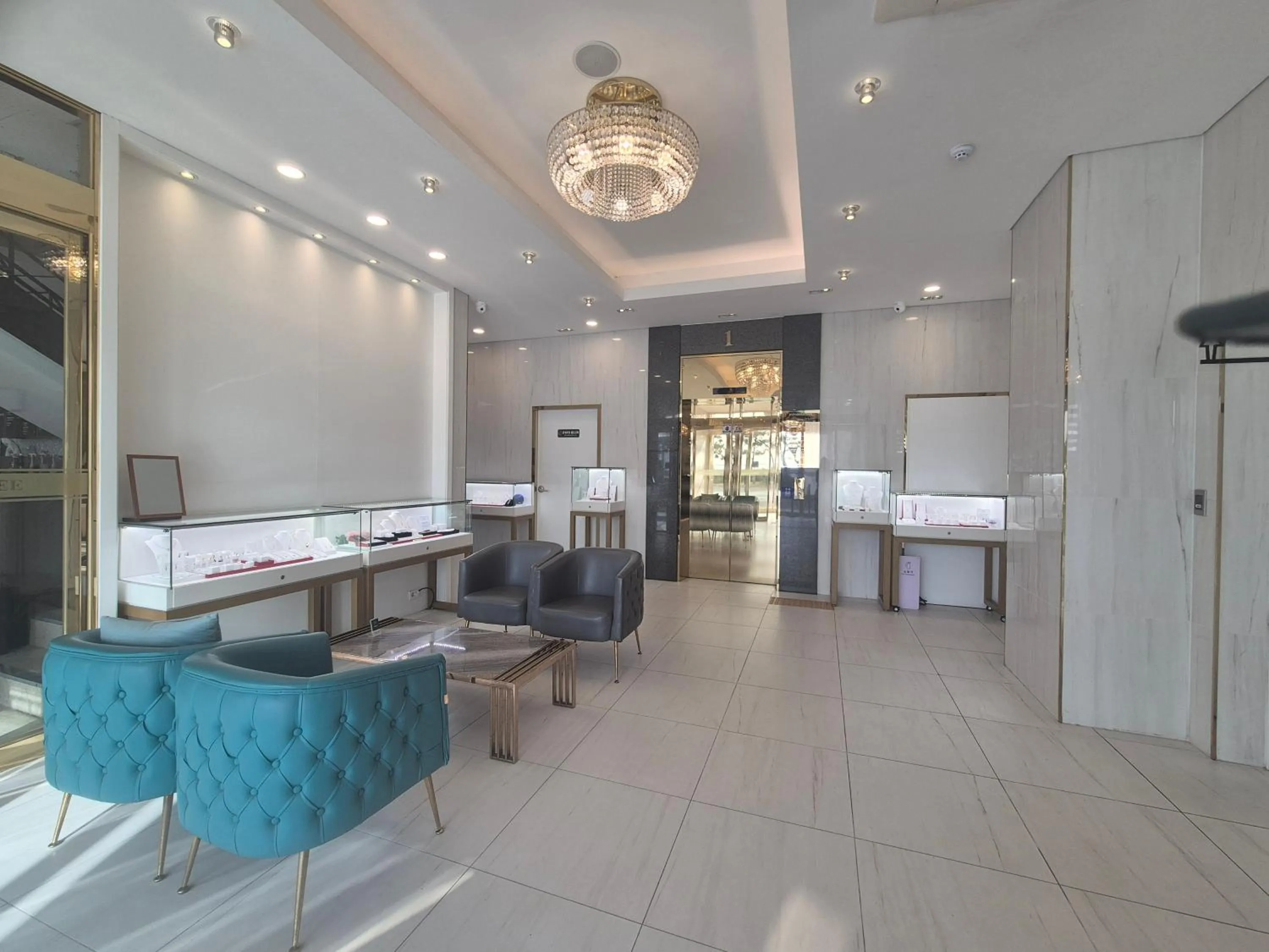 Property building in Hotel Wooyeon Flora