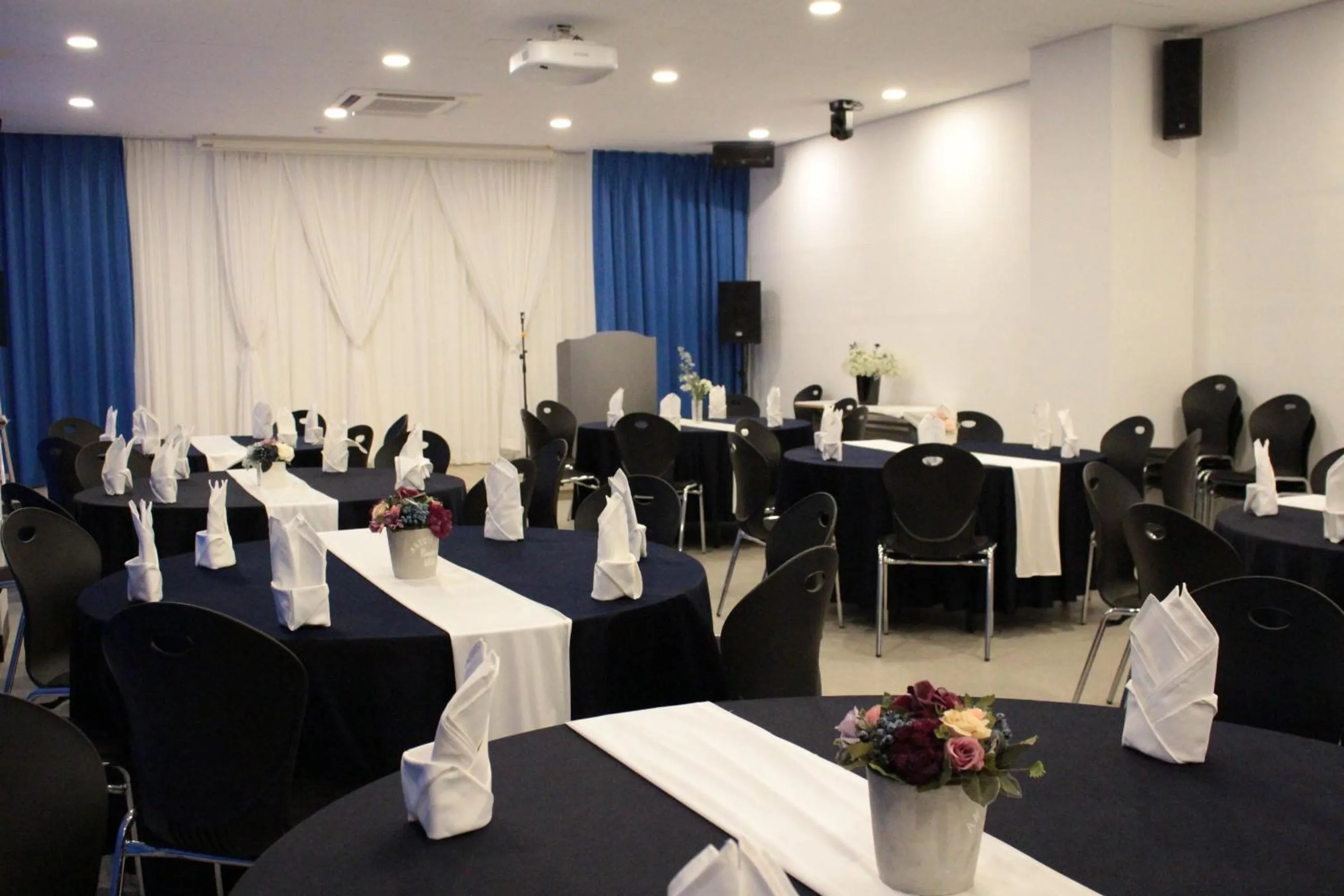 Business facilities in Hotel Wooyeon Flora