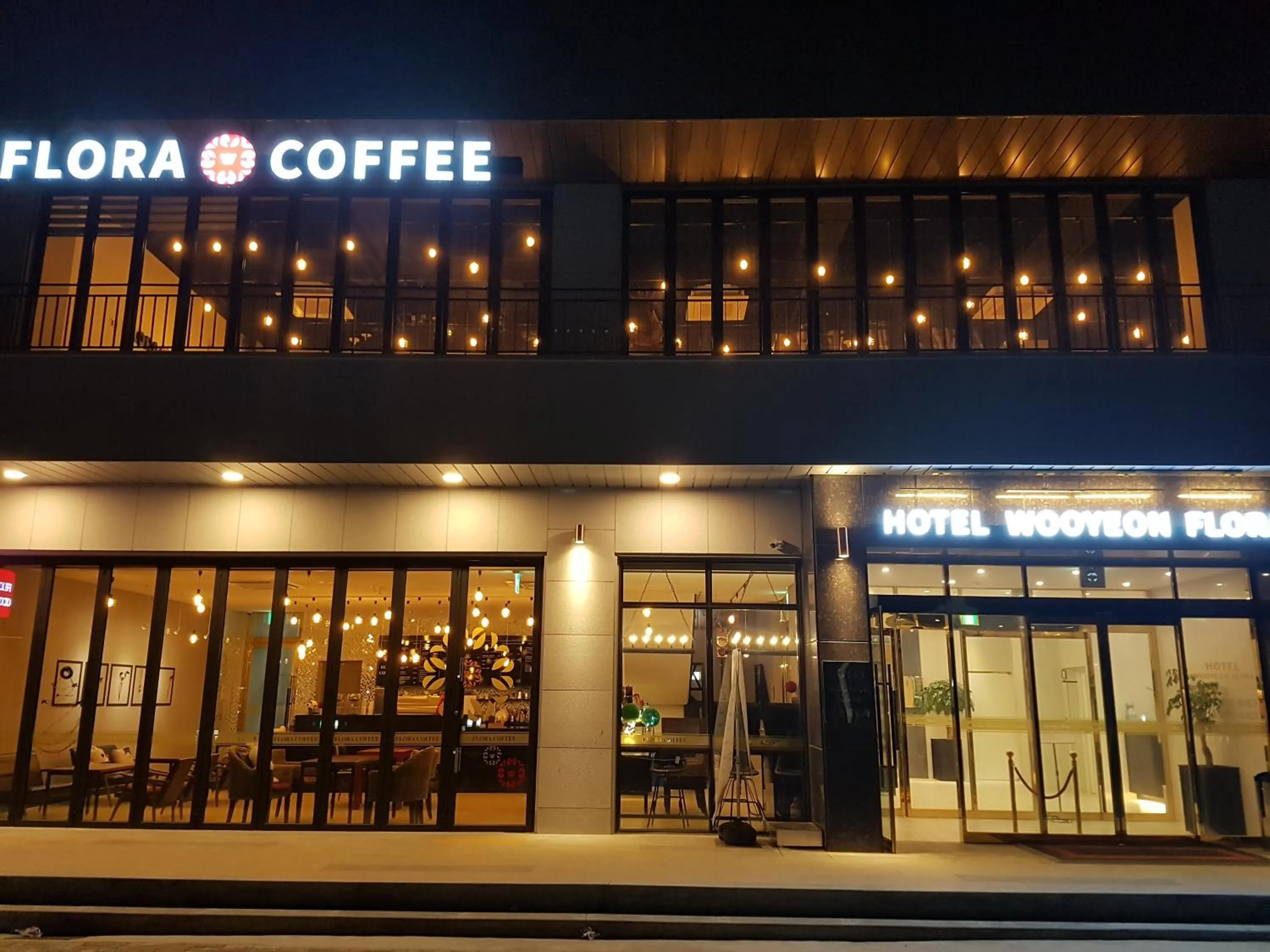 Night in Hotel Wooyeon Flora